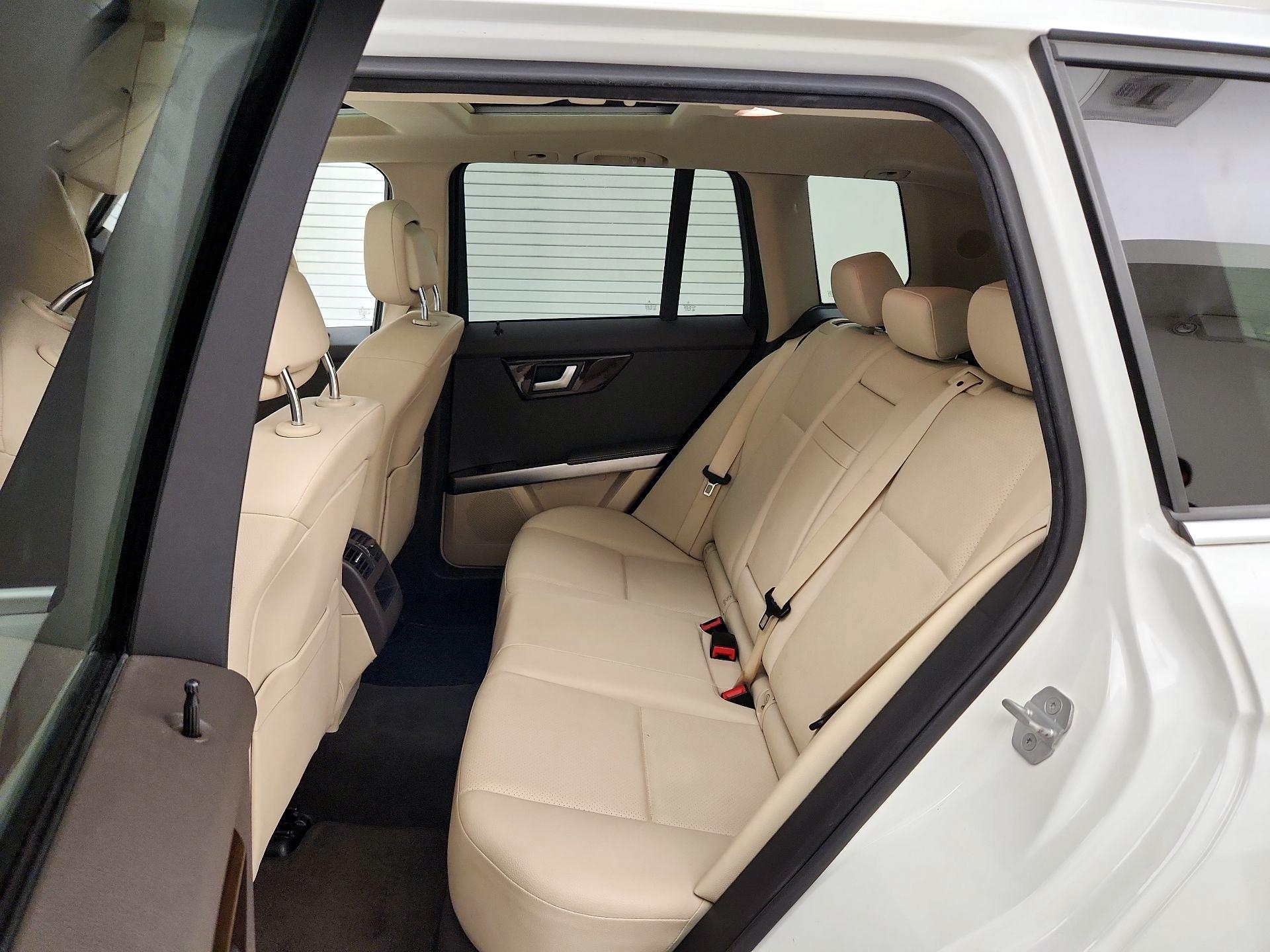 Thumbnail: 2014 Mercedes-Benz GLK - 20