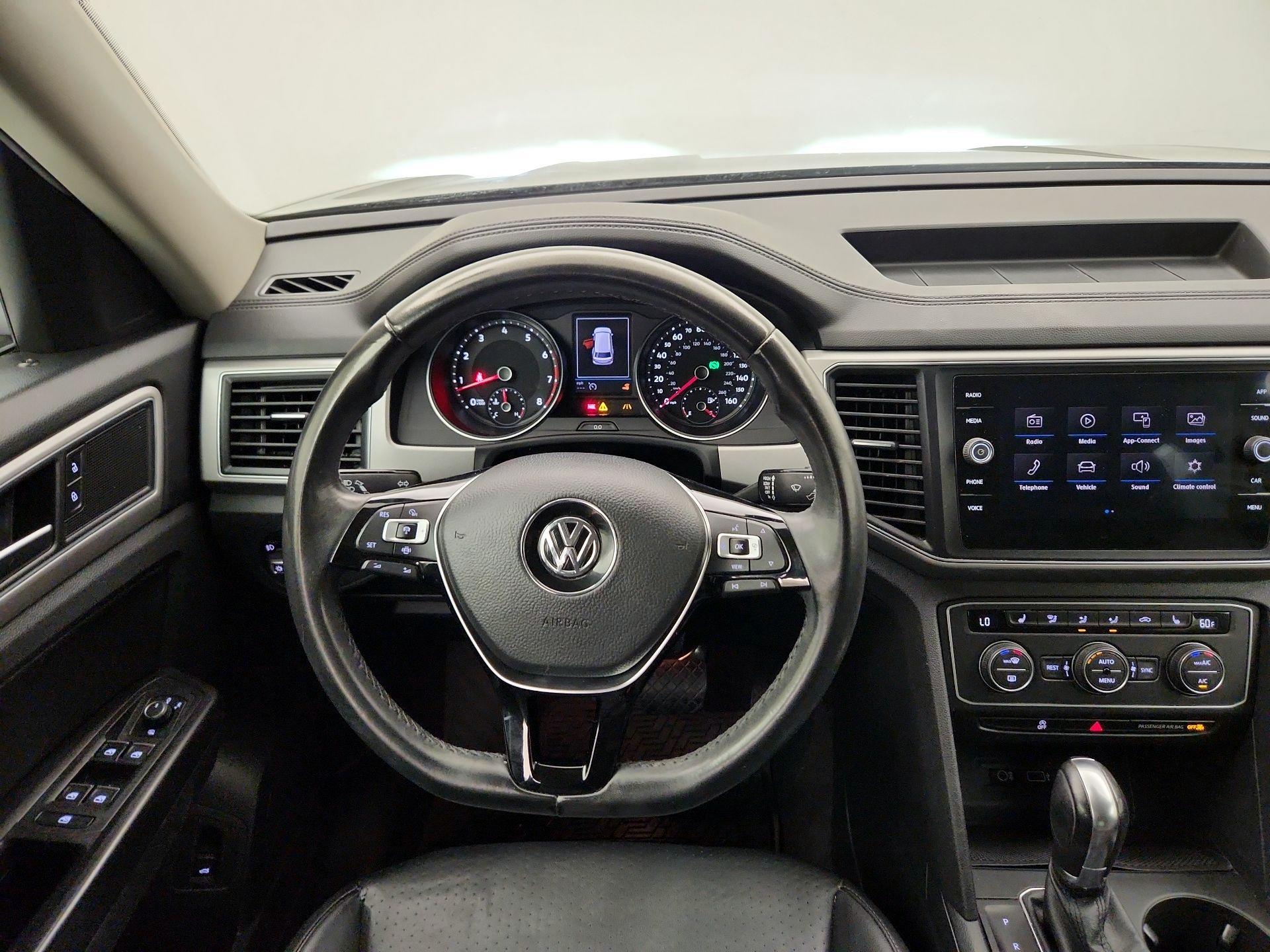Thumbnail: 2019 Volkswagen Atlas - 10