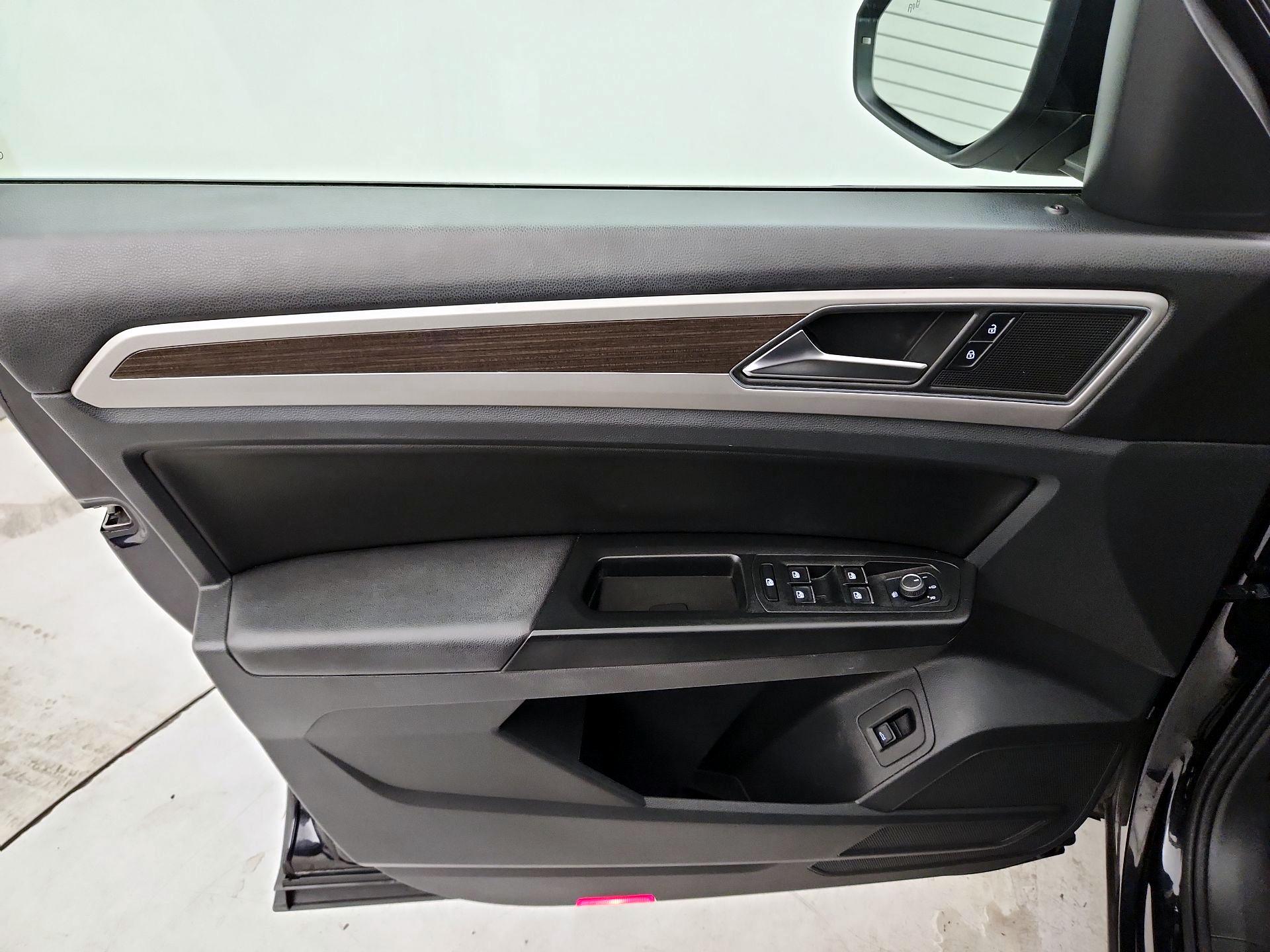 Thumbnail: 2019 Volkswagen Atlas - 12