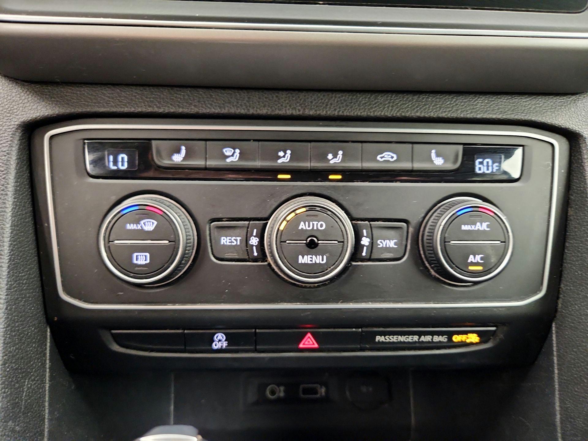 Thumbnail: 2019 Volkswagen Atlas - 16