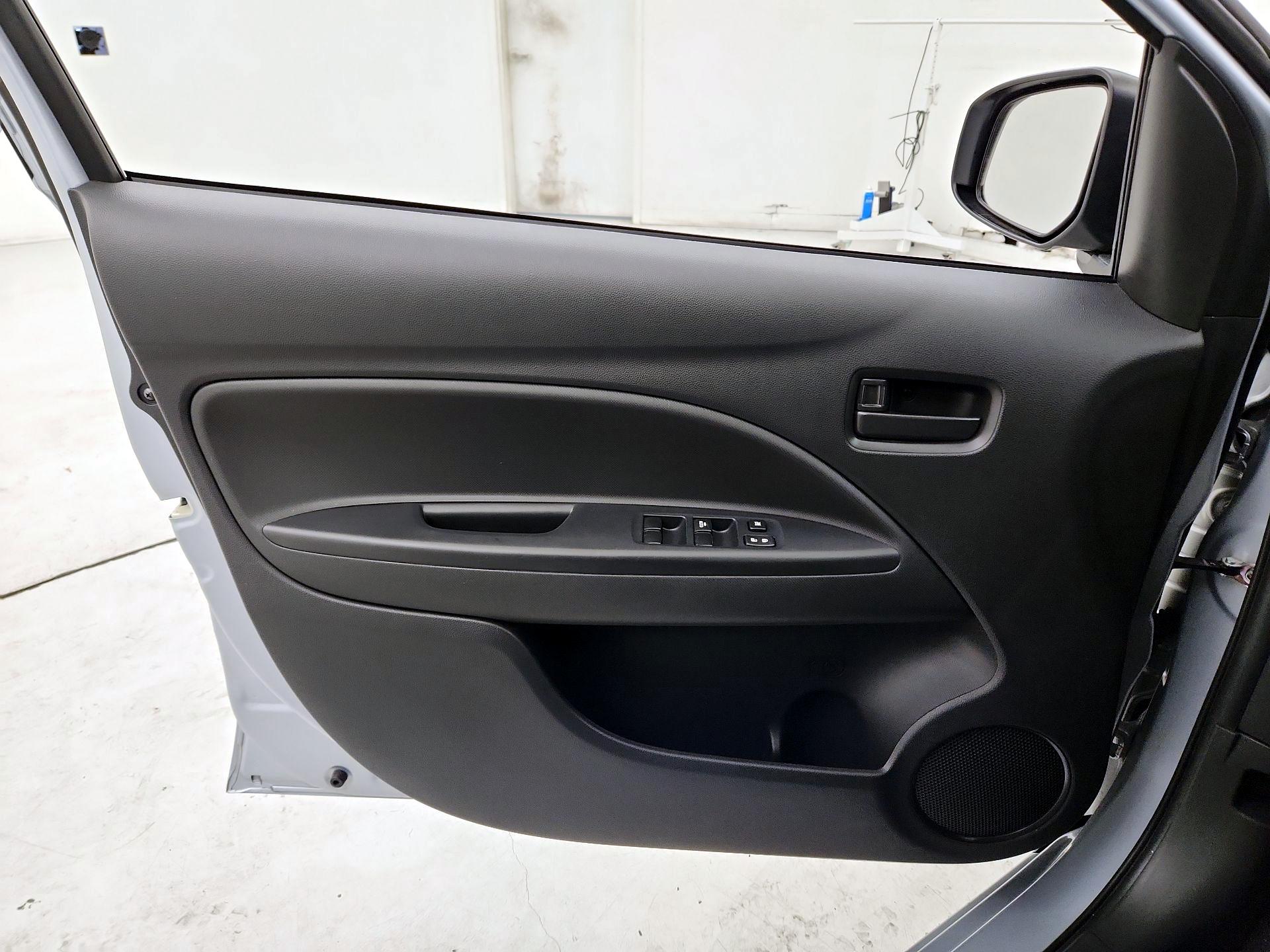 Thumbnail: 2018 Mitsubishi Mirage - 12