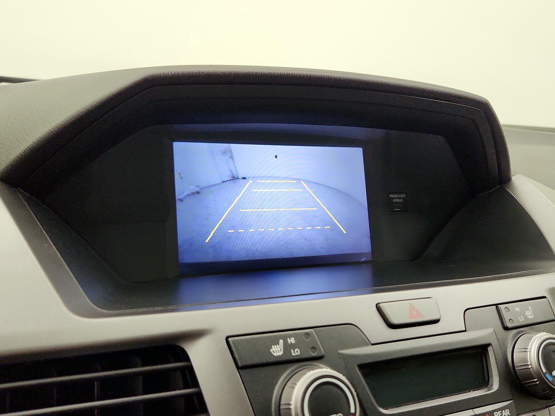 Thumbnail: 2013 Honda Odyssey - 14