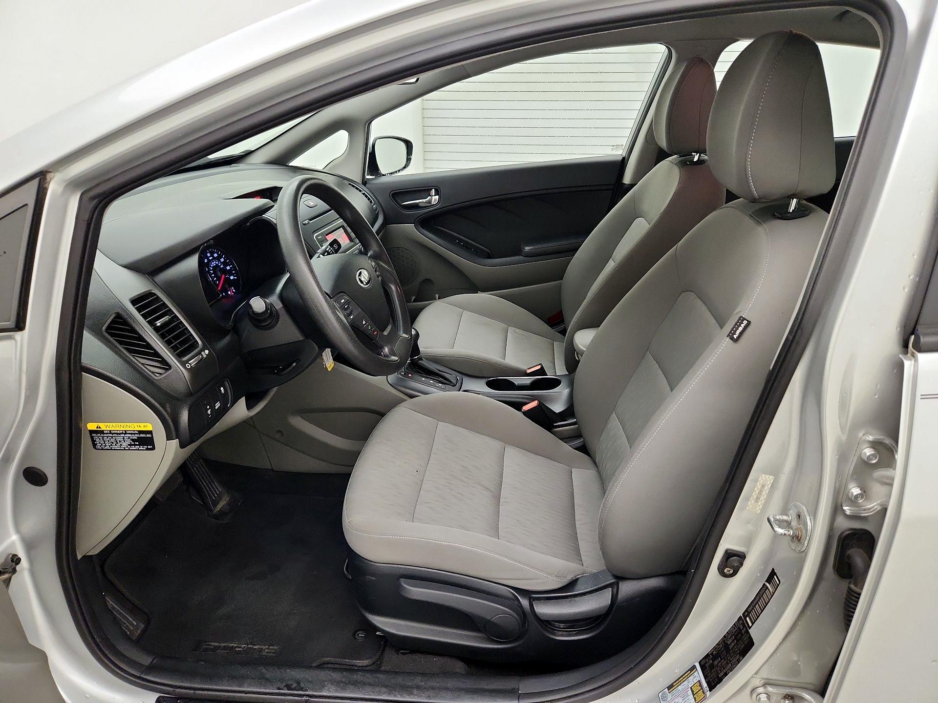 Thumbnail: 2015 Kia Forte - 11