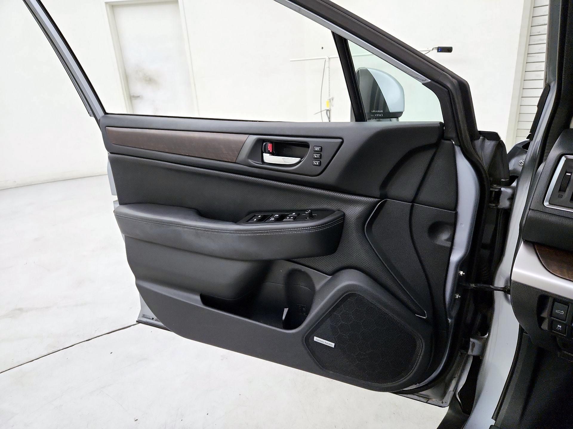 Thumbnail: 2015 Subaru Outback - 12