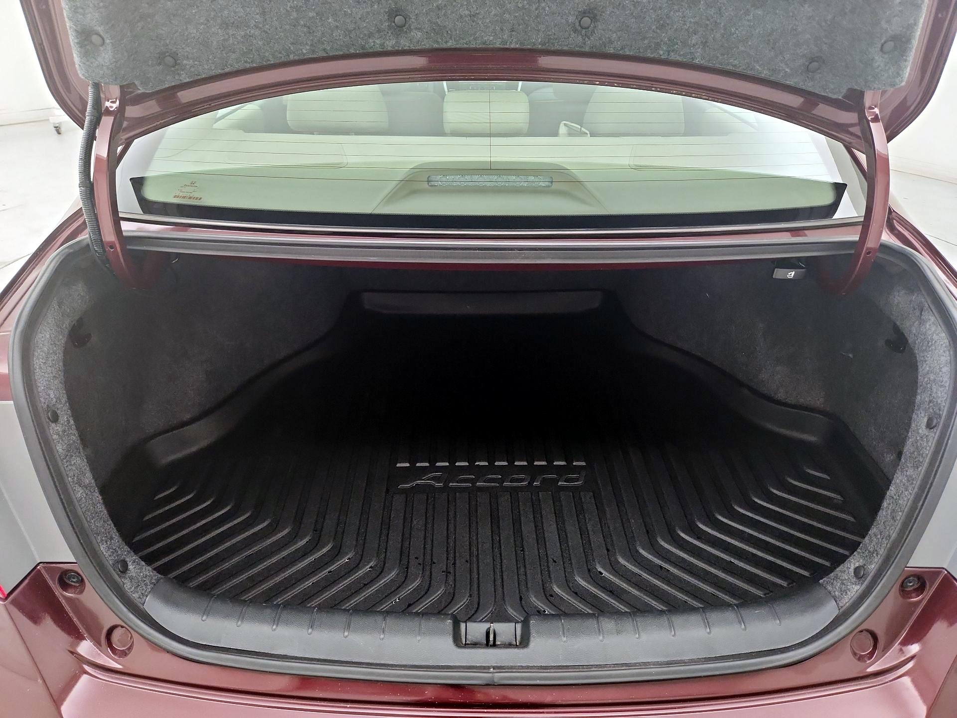 Thumbnail: 2015 Honda Accord - 20