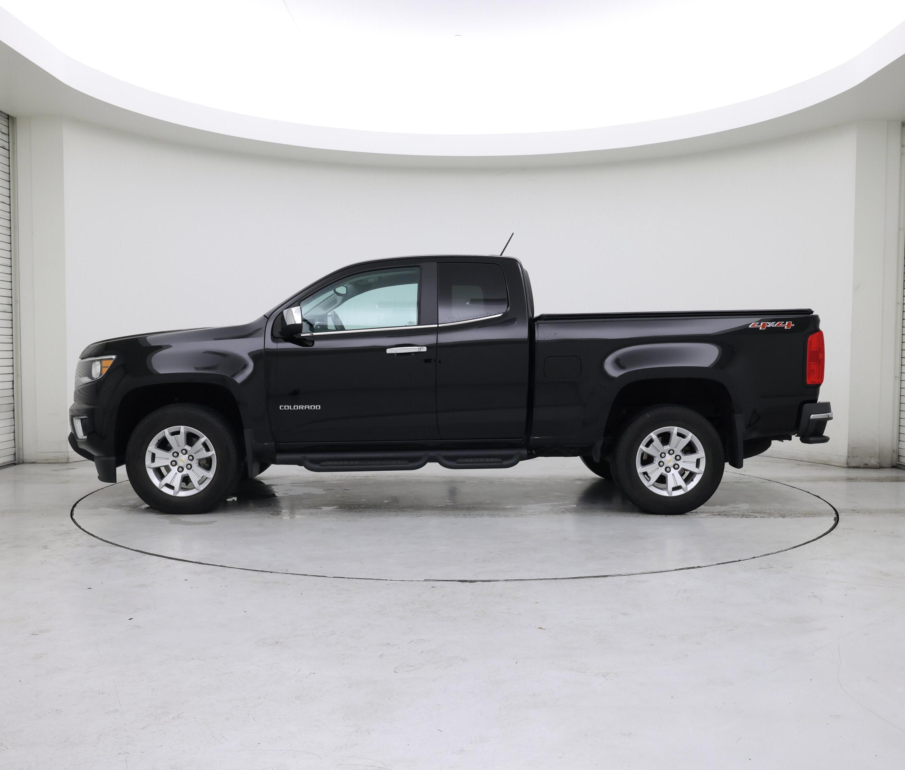 Thumbnail: 2018 Chevrolet Colorado - 3