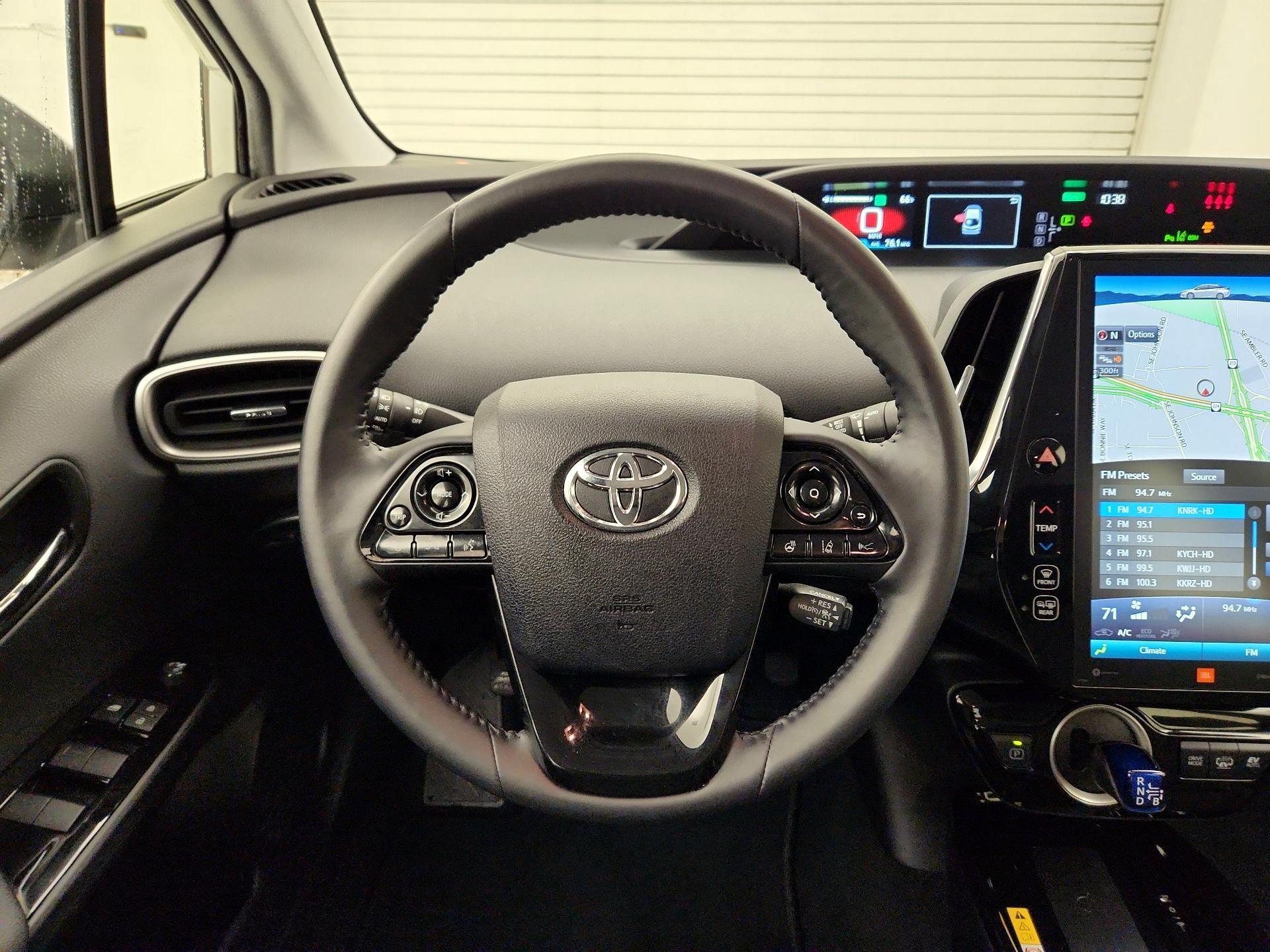 Thumbnail: 2021 Toyota Prius Prime - 10