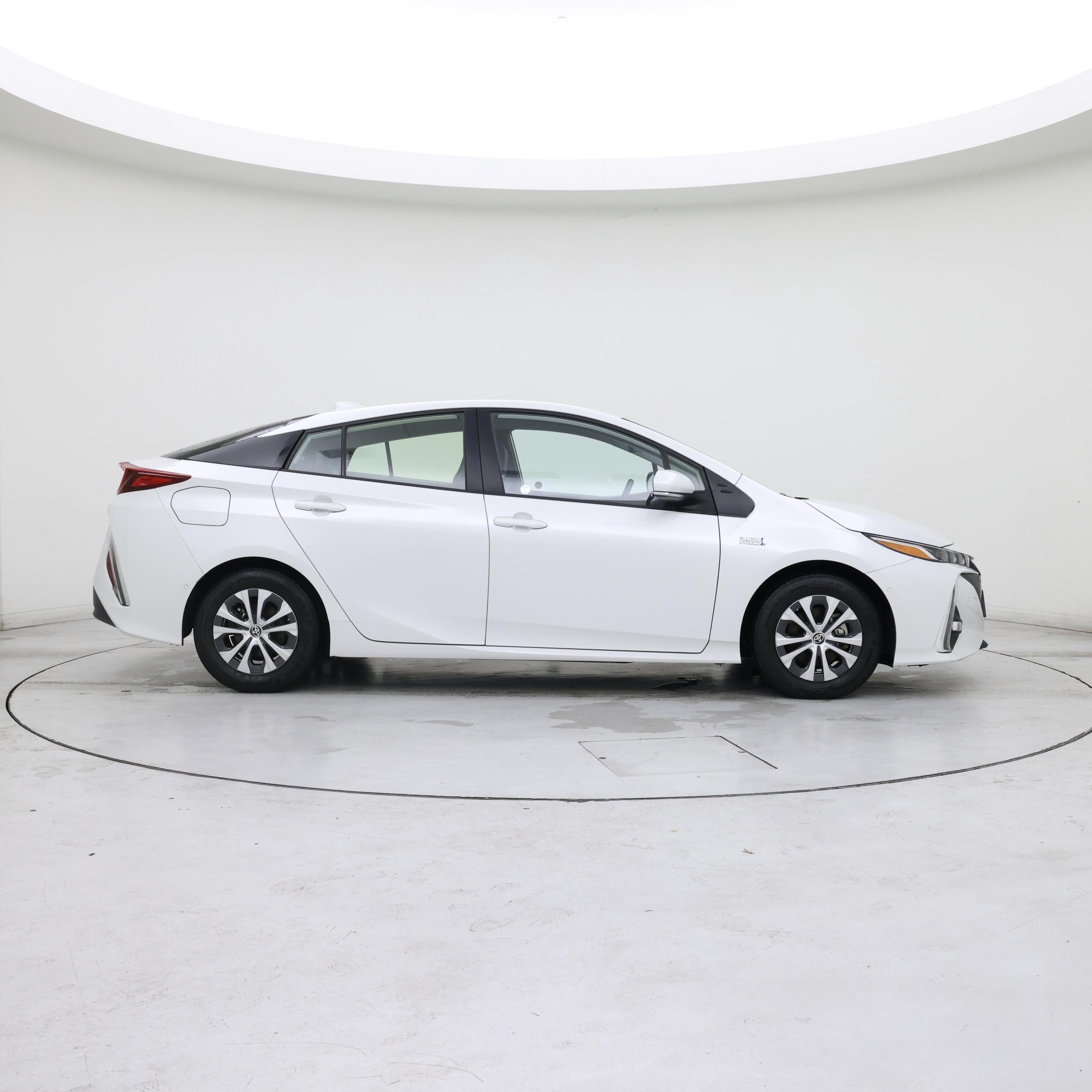 Thumbnail: 2021 Toyota Prius Prime - 7
