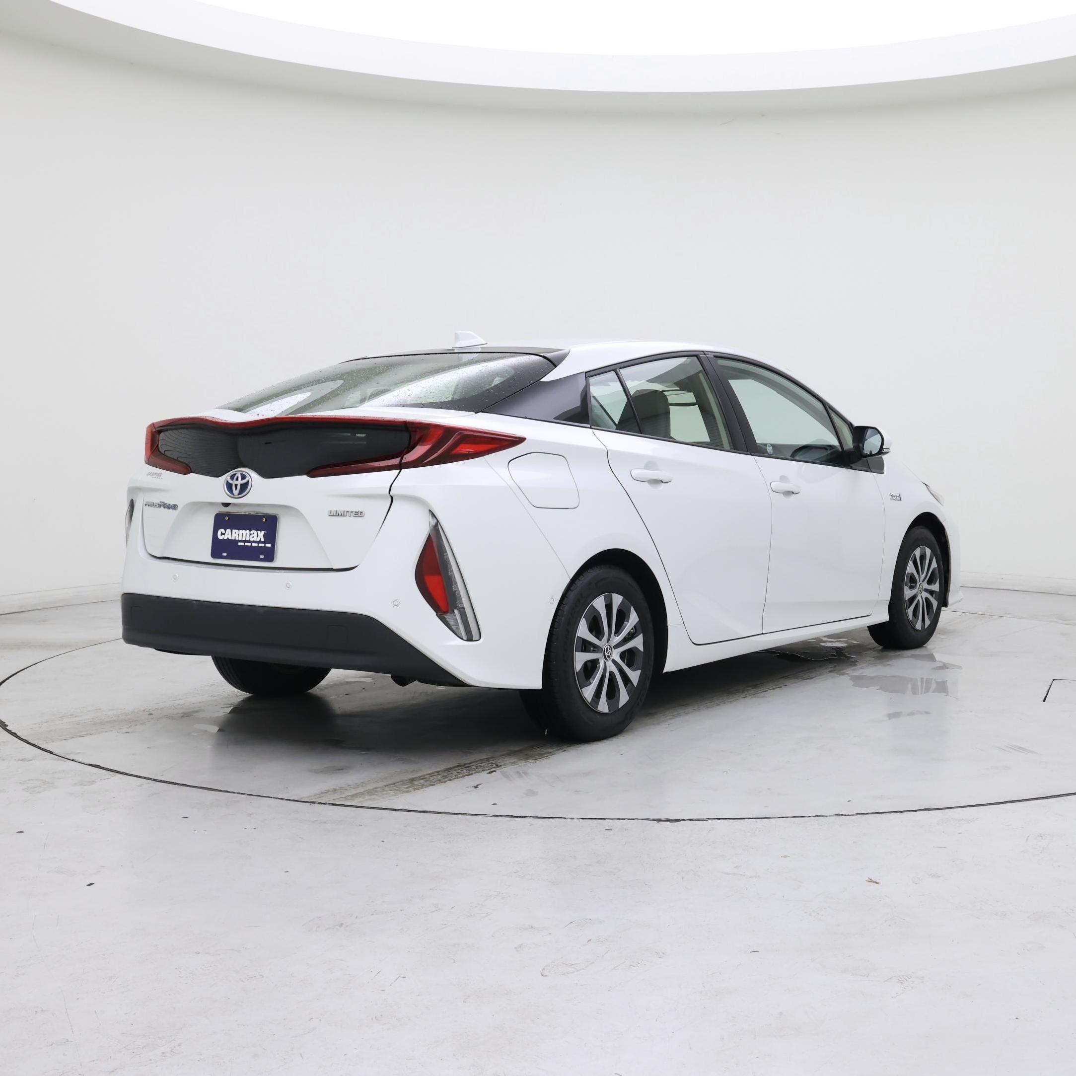 Thumbnail: 2021 Toyota Prius Prime - 8