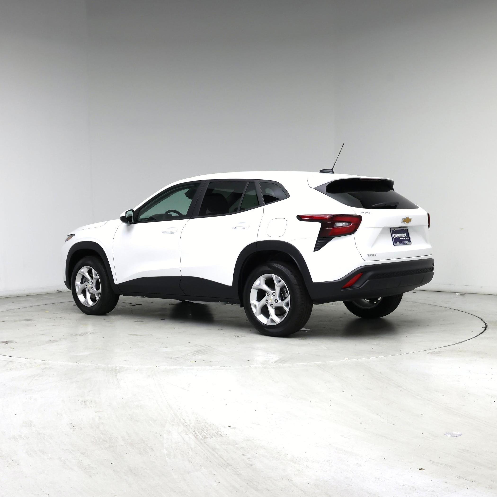 Thumbnail: 2024 Chevrolet Trax - 2
