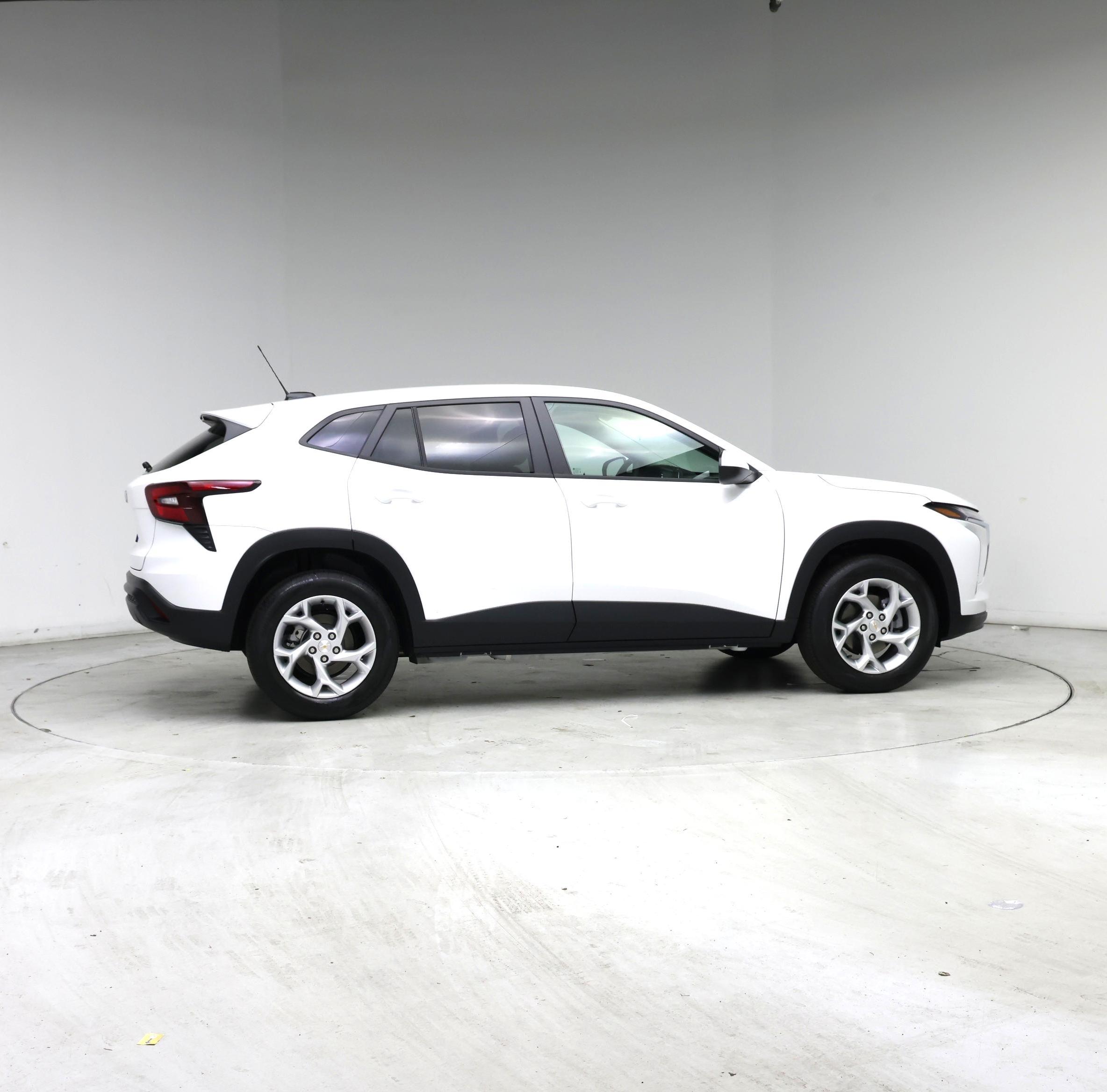 Thumbnail: 2024 Chevrolet Trax - 7