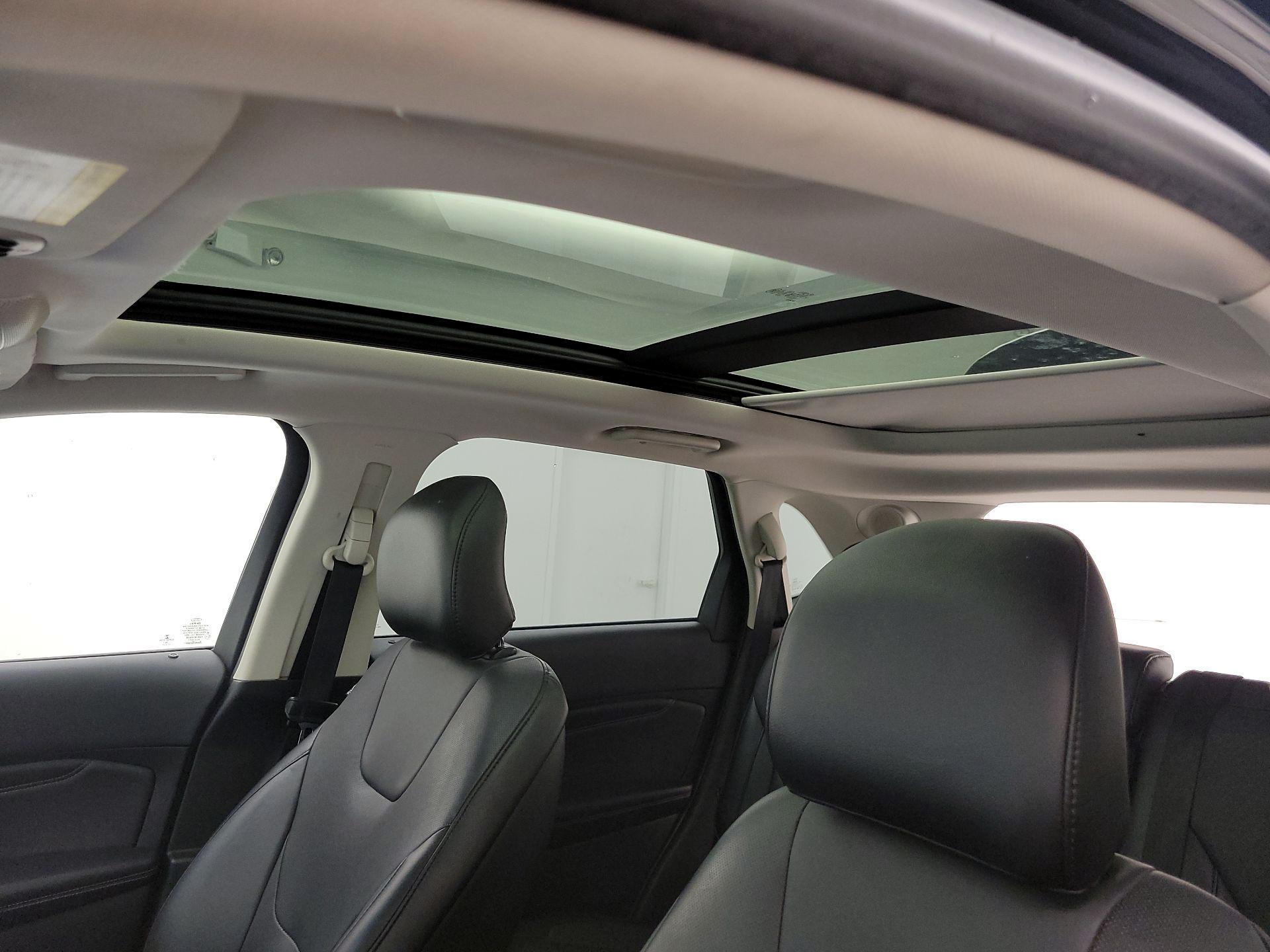 Thumbnail: 2017 Ford Edge - 20