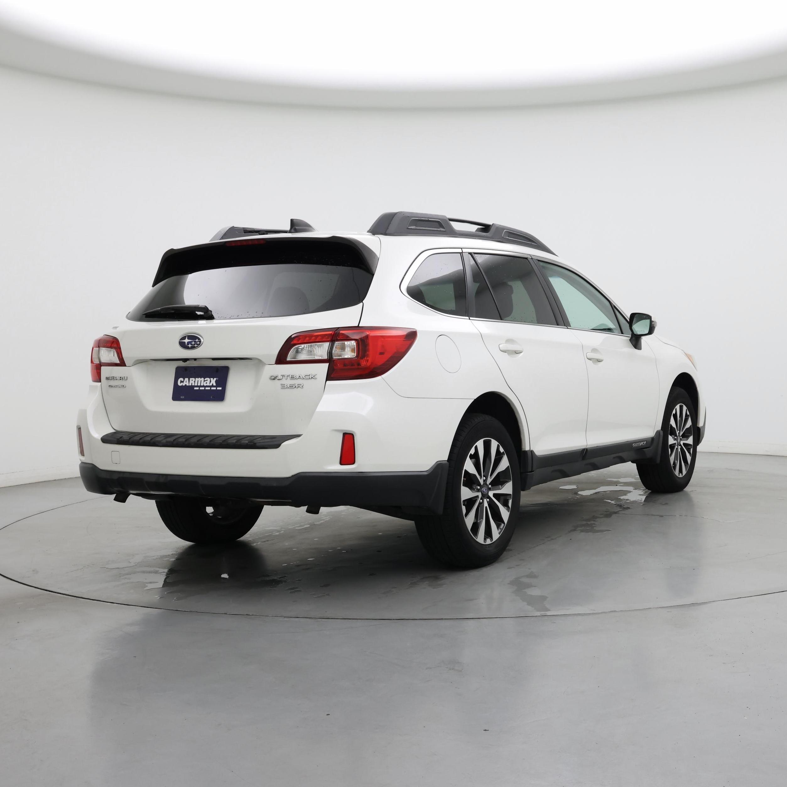 Thumbnail: 2016 Subaru Outback - 8