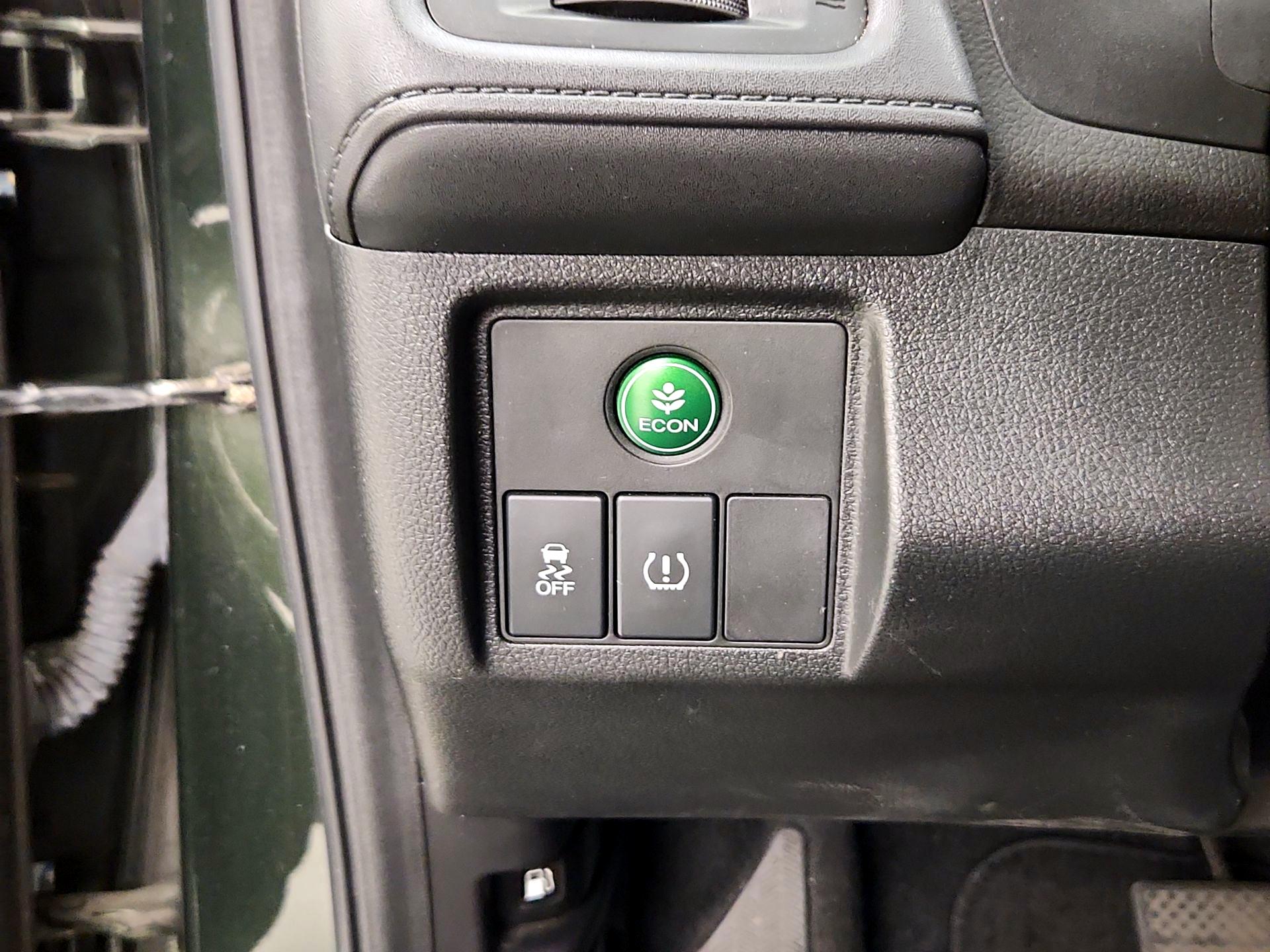 Thumbnail: 2016 Honda HR-V - 13