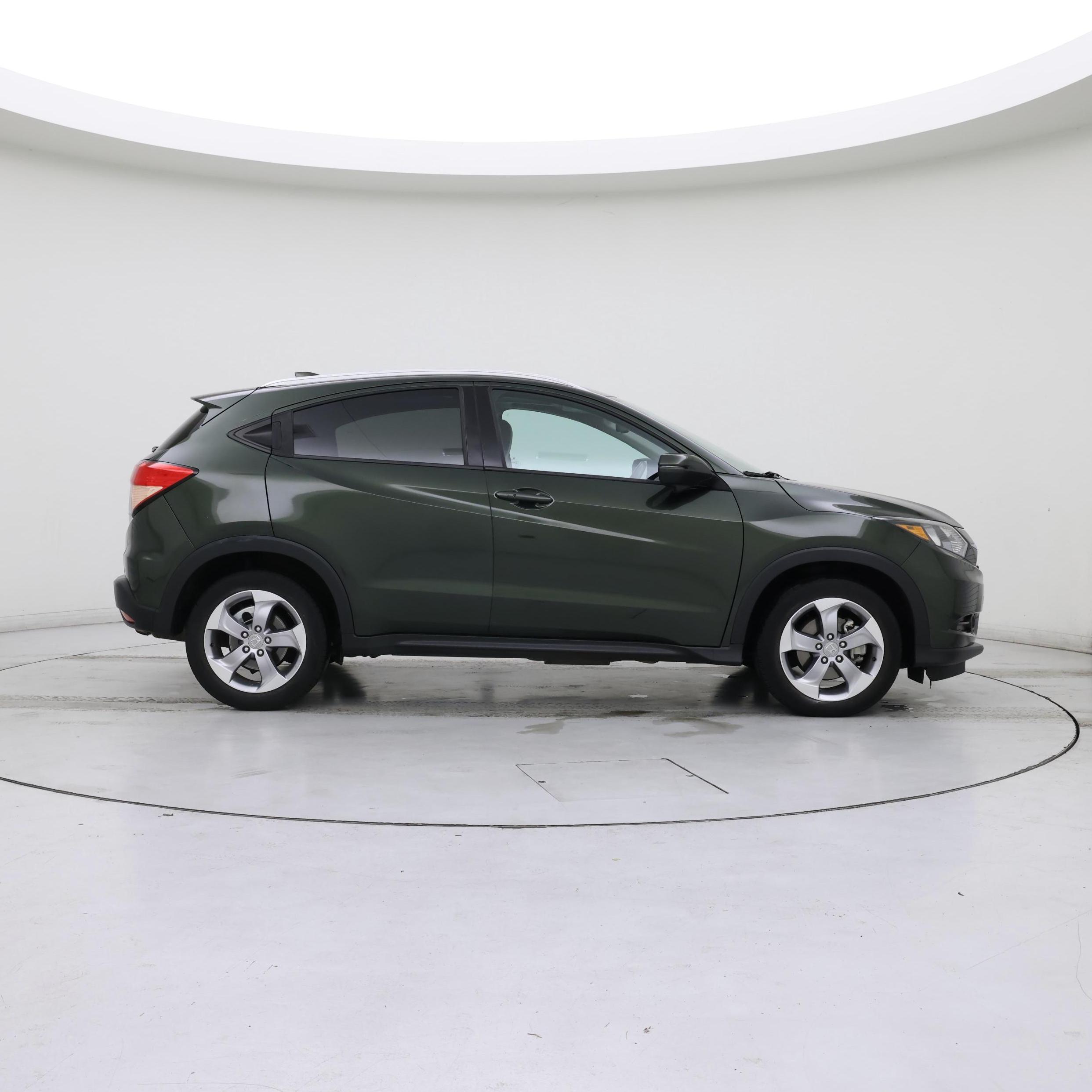 Thumbnail: 2016 Honda HR-V - 7