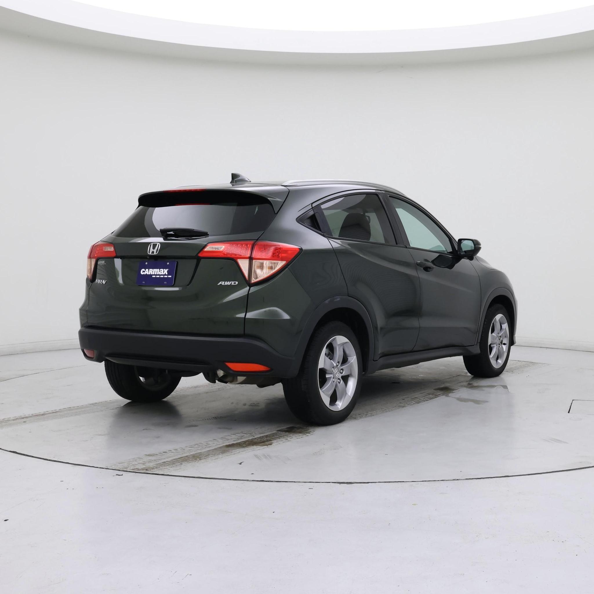 Thumbnail: 2016 Honda HR-V - 8