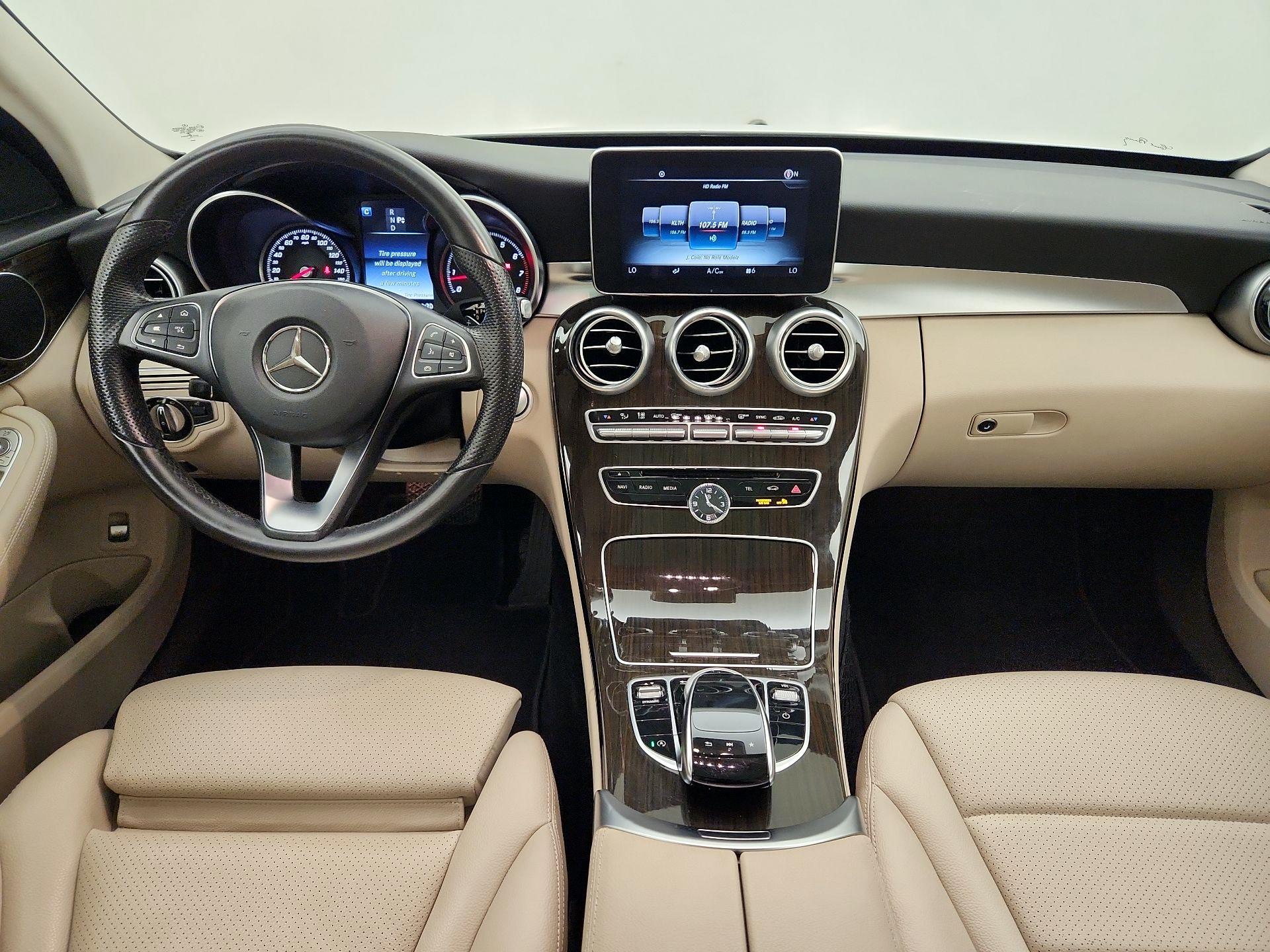 Thumbnail: 2016 Mercedes-Benz C-Class - 9