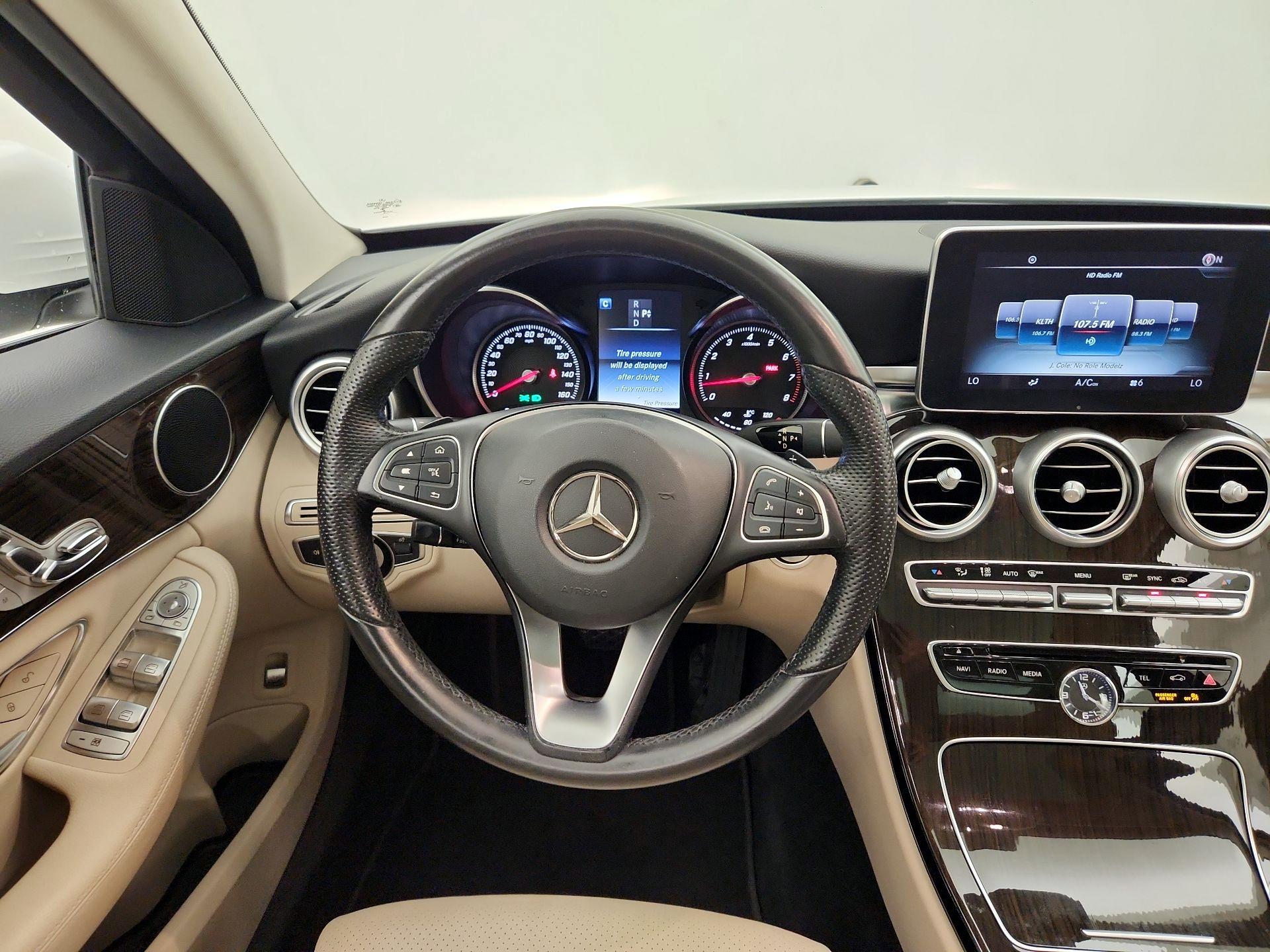 Thumbnail: 2016 Mercedes-Benz C-Class - 10