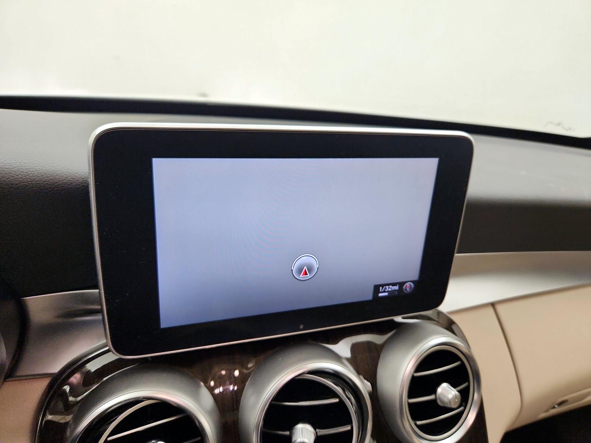 Thumbnail: 2016 Mercedes-Benz C-Class - 14