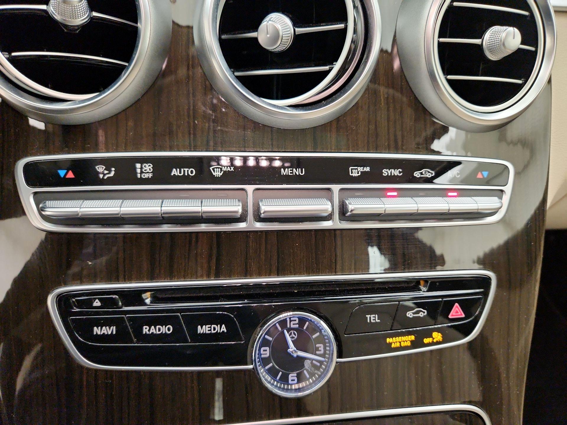 Thumbnail: 2016 Mercedes-Benz C-Class - 17