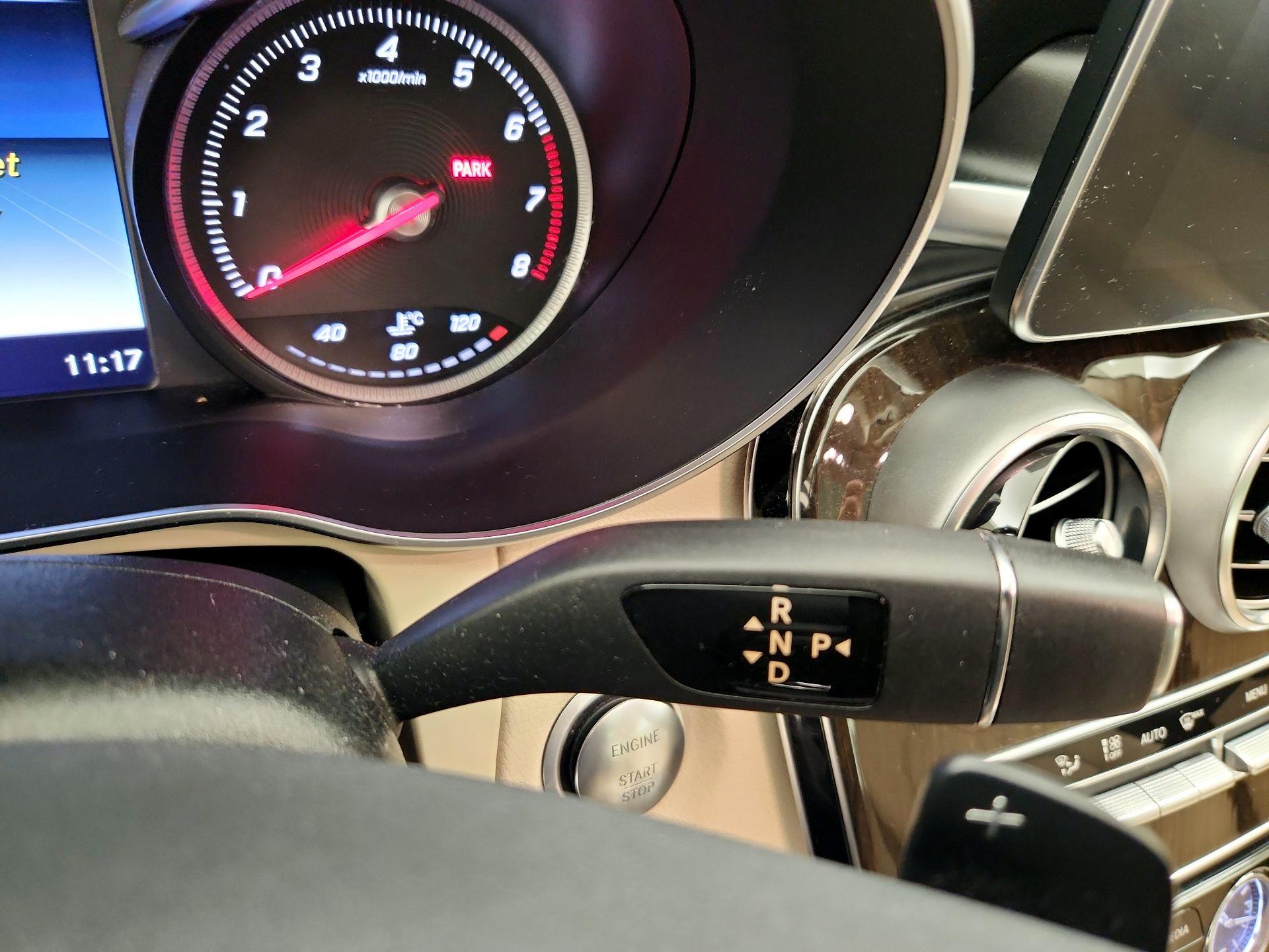 Thumbnail: 2016 Mercedes-Benz C-Class - 18