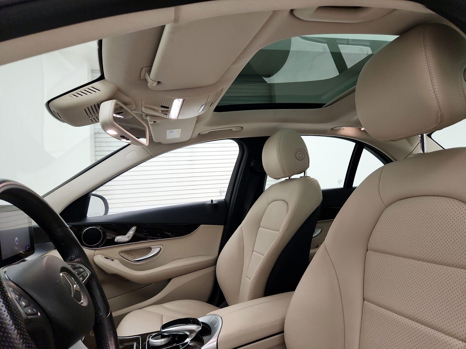 Thumbnail: 2016 Mercedes-Benz C-Class - 20