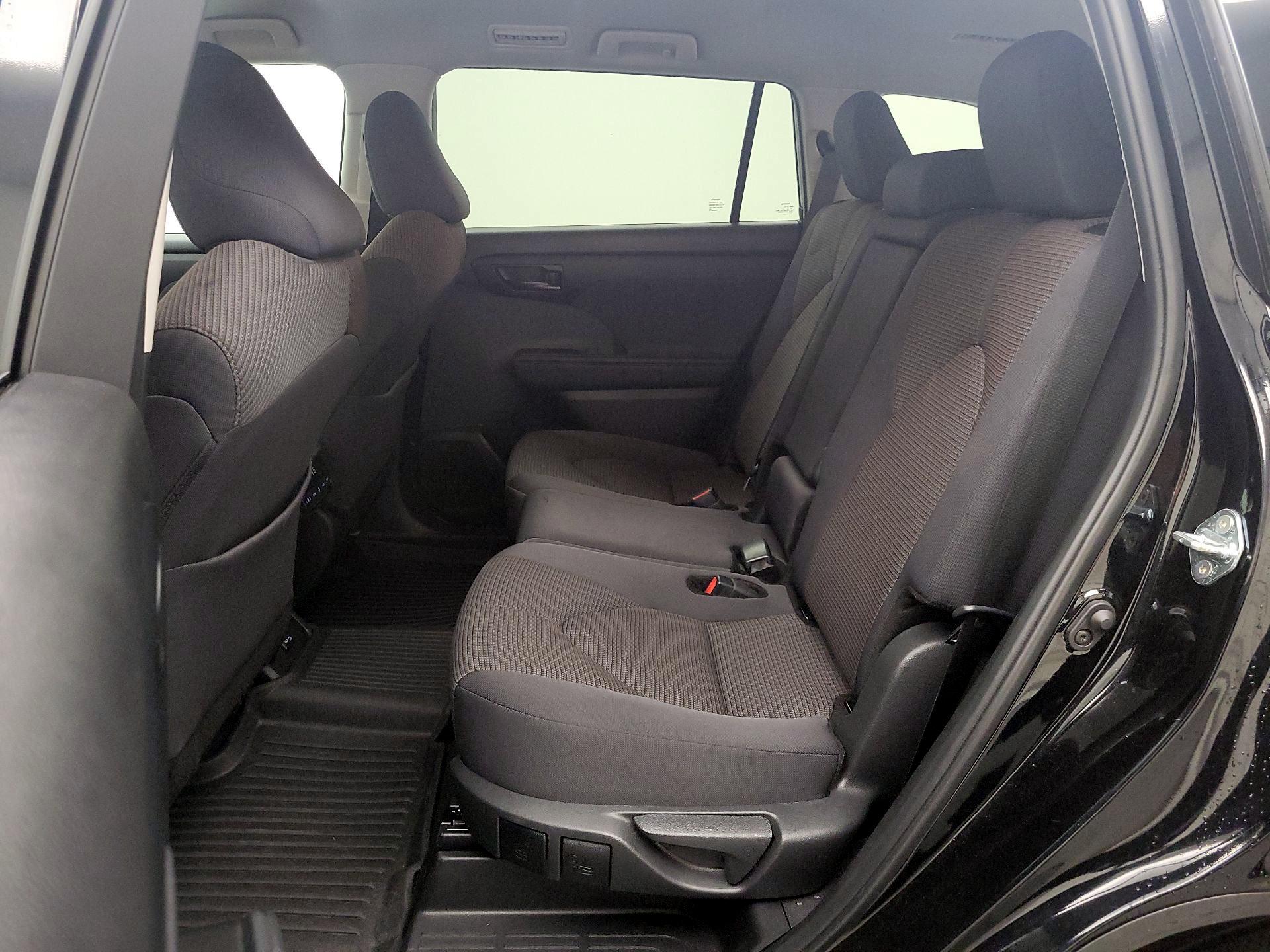 Thumbnail: 2024 Toyota Highlander - 19
