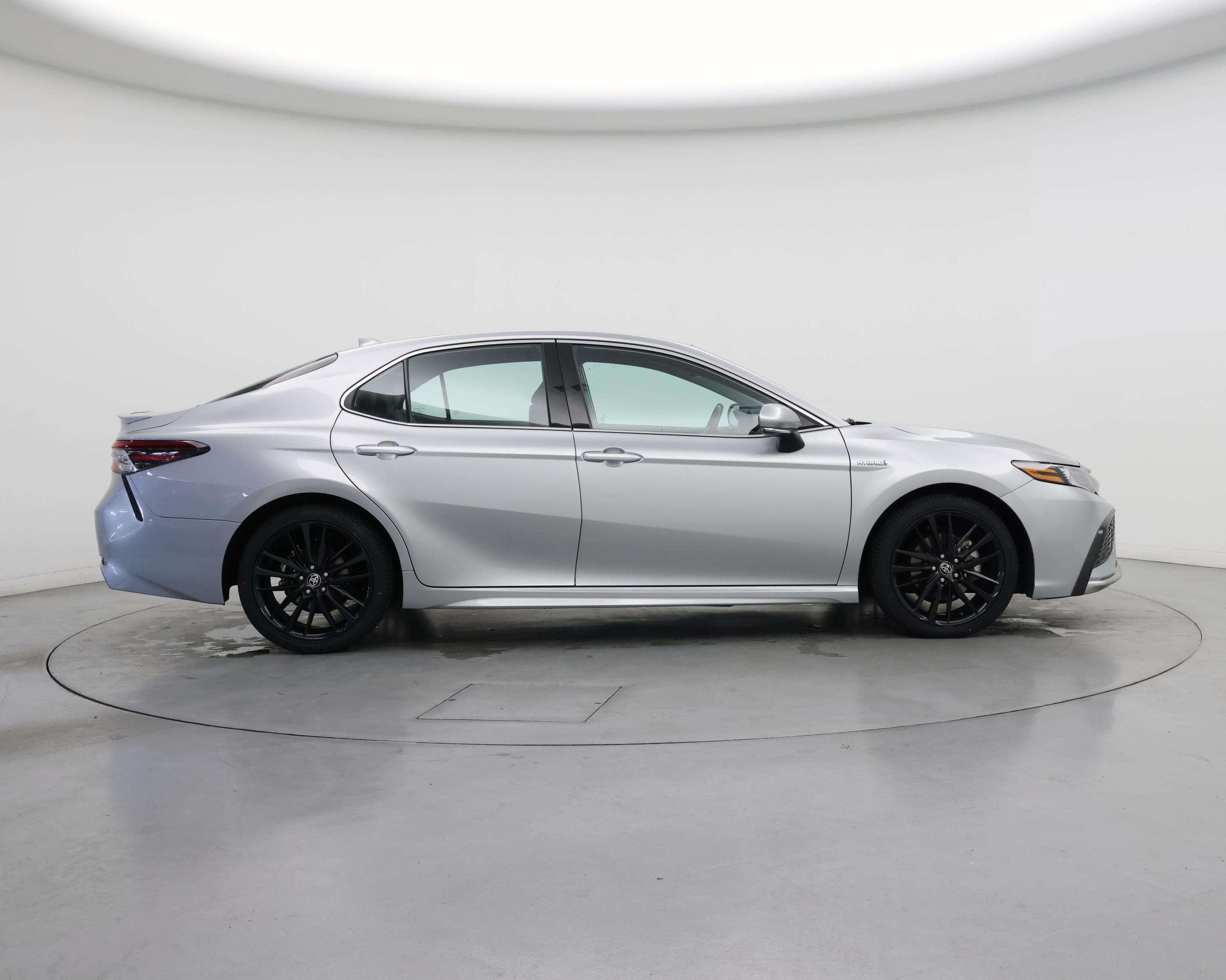 Thumbnail: 2021 Toyota Camry - 7