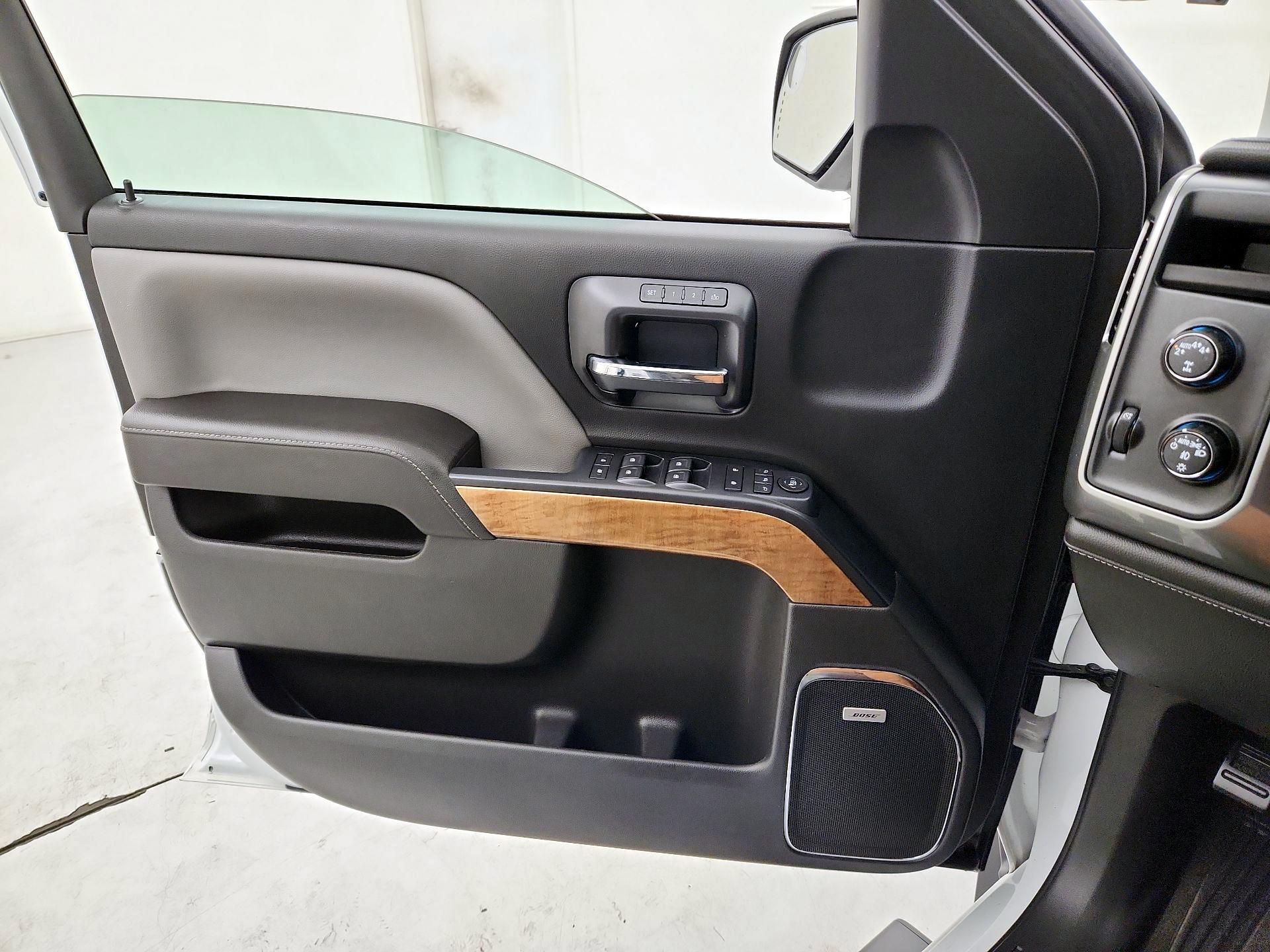 Thumbnail: 2018 Chevrolet Silverado 1500 - 12