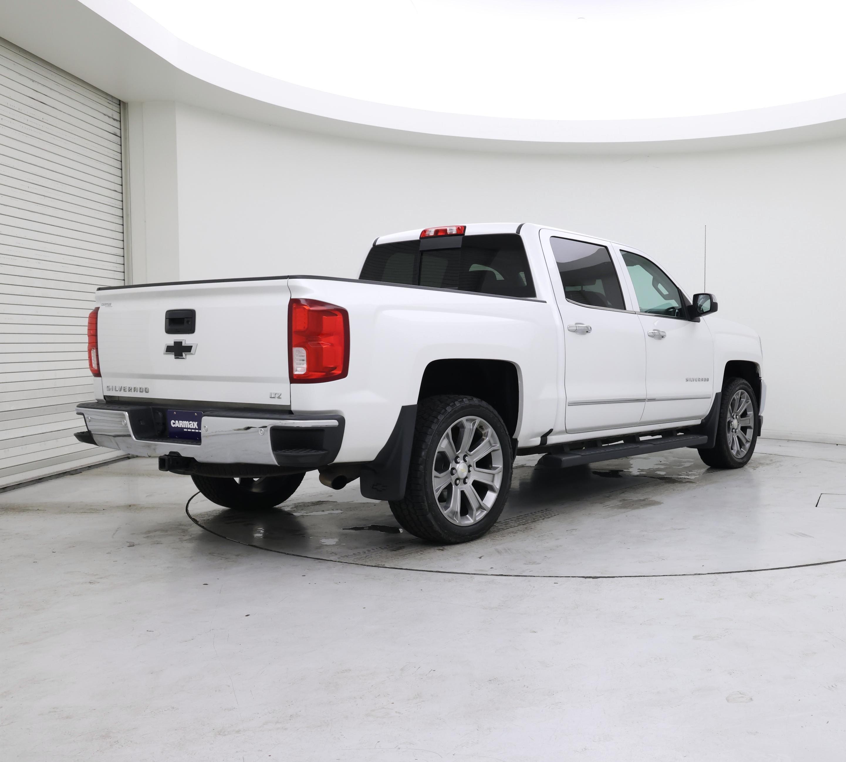 Thumbnail: 2018 Chevrolet Silverado 1500 - 8