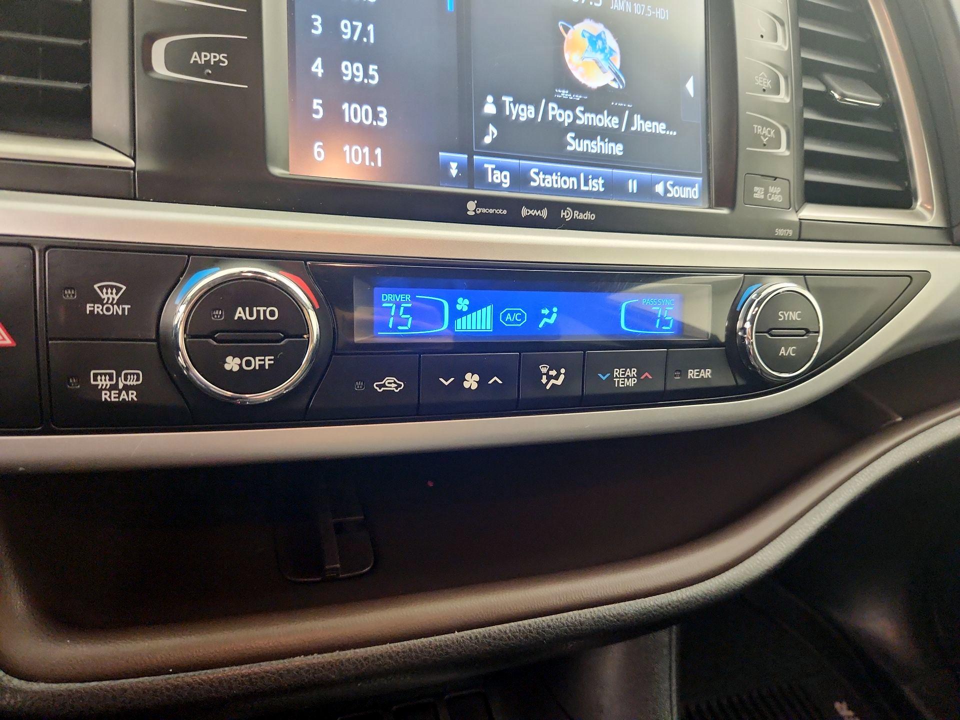 Thumbnail: 2017 Toyota Highlander - 16