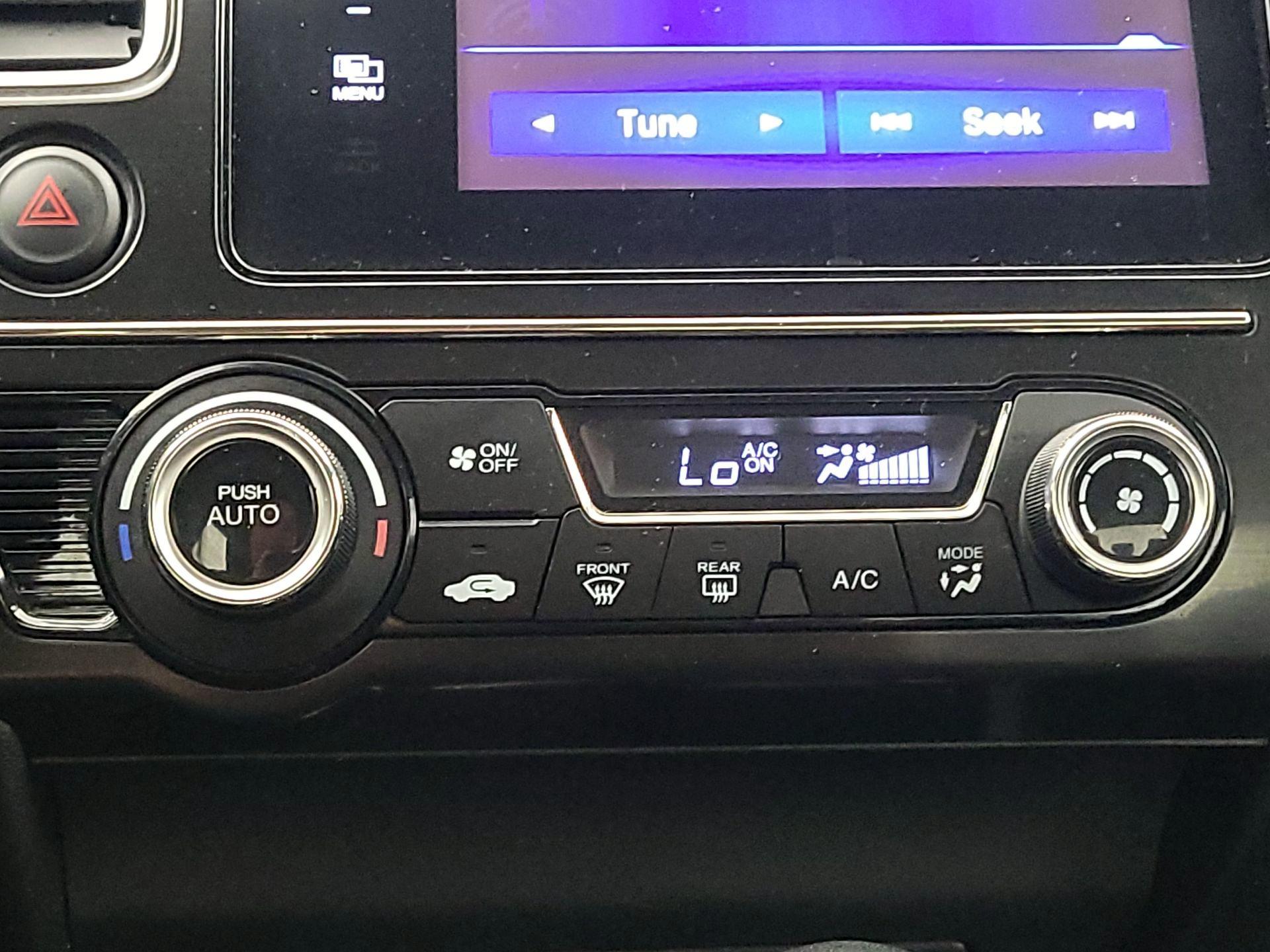 Thumbnail: 2014 Honda Civic - 16