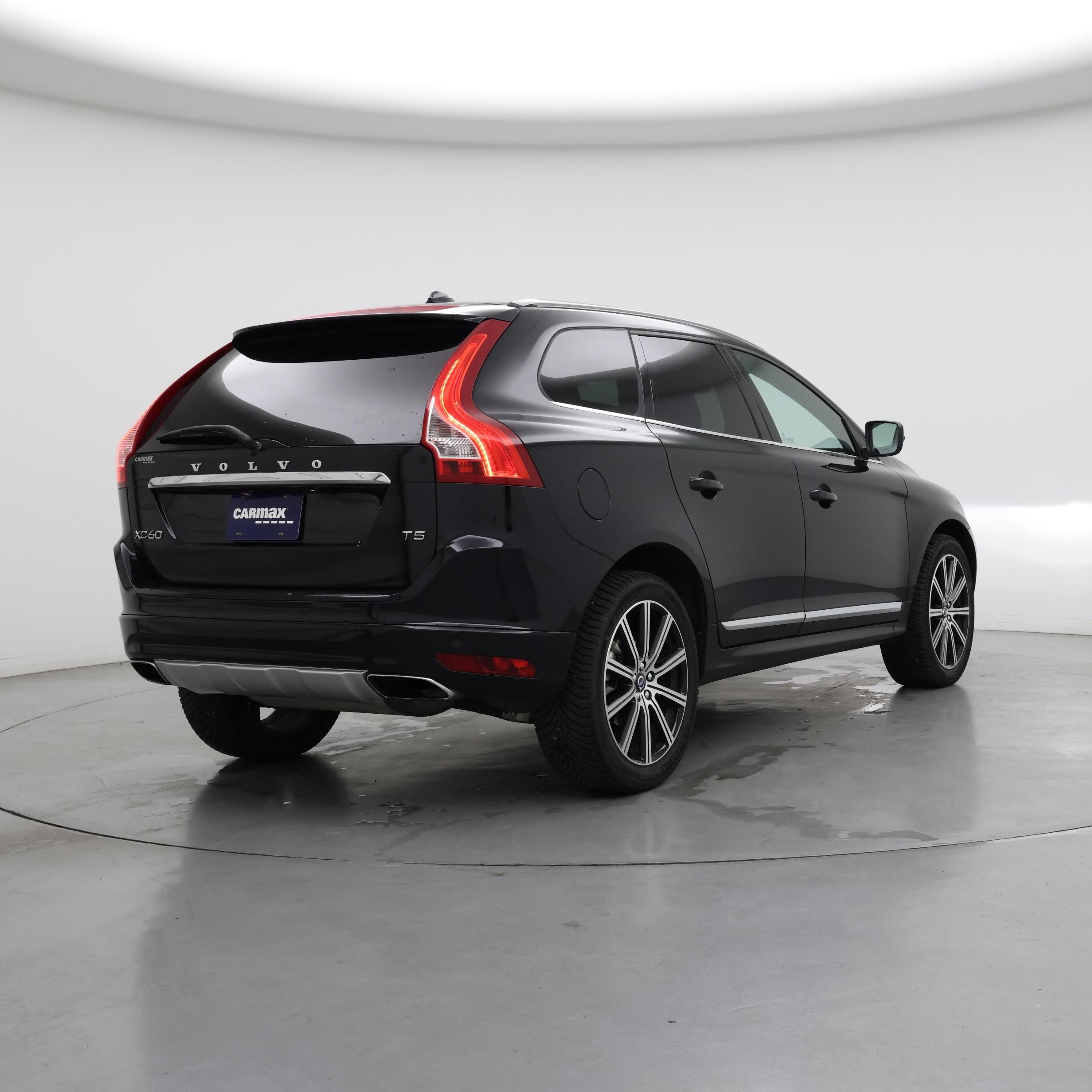 Thumbnail: 2015 Volvo XC60 - 8