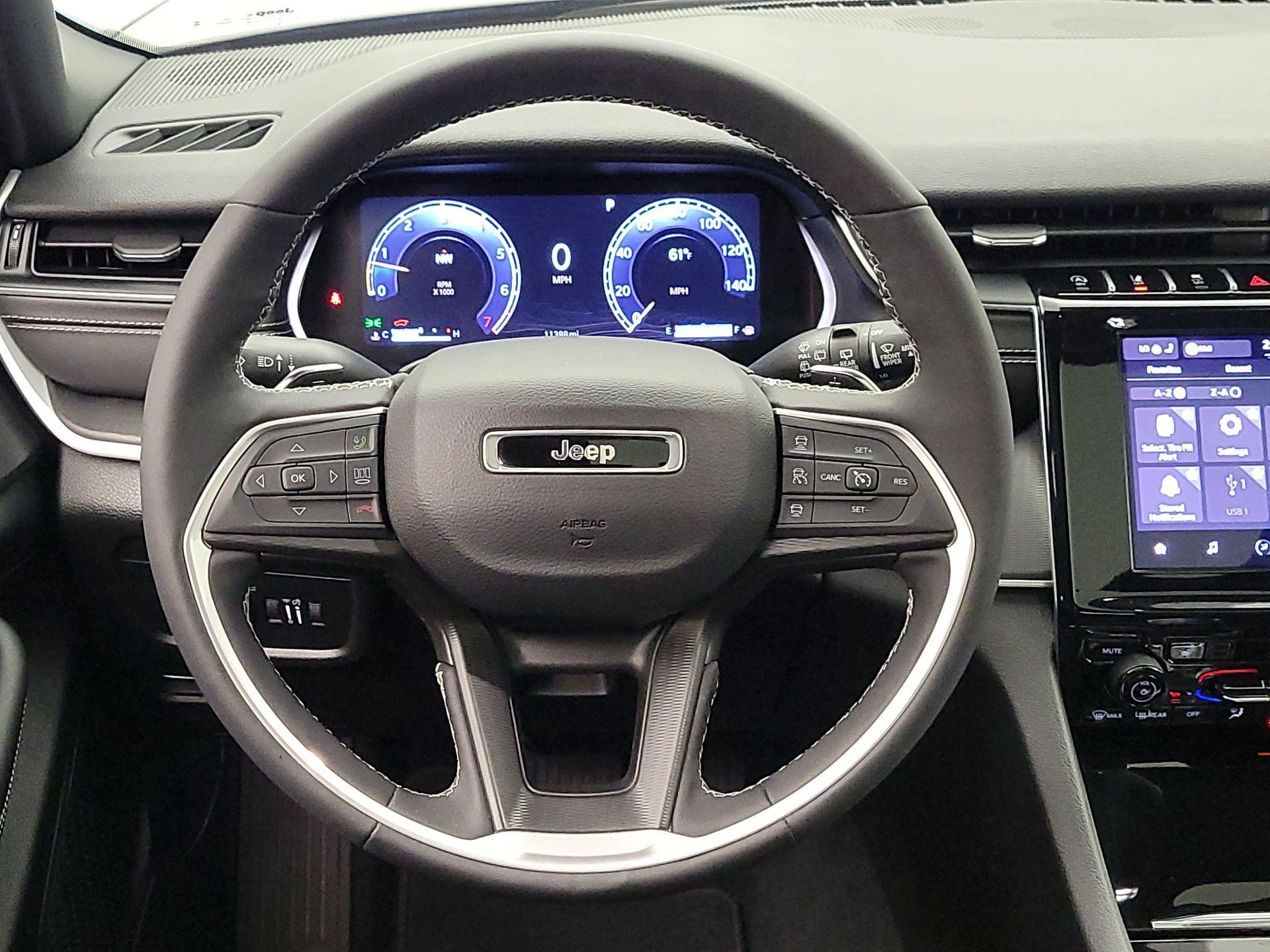Thumbnail: 2024 Jeep Grand Cherokee - 10