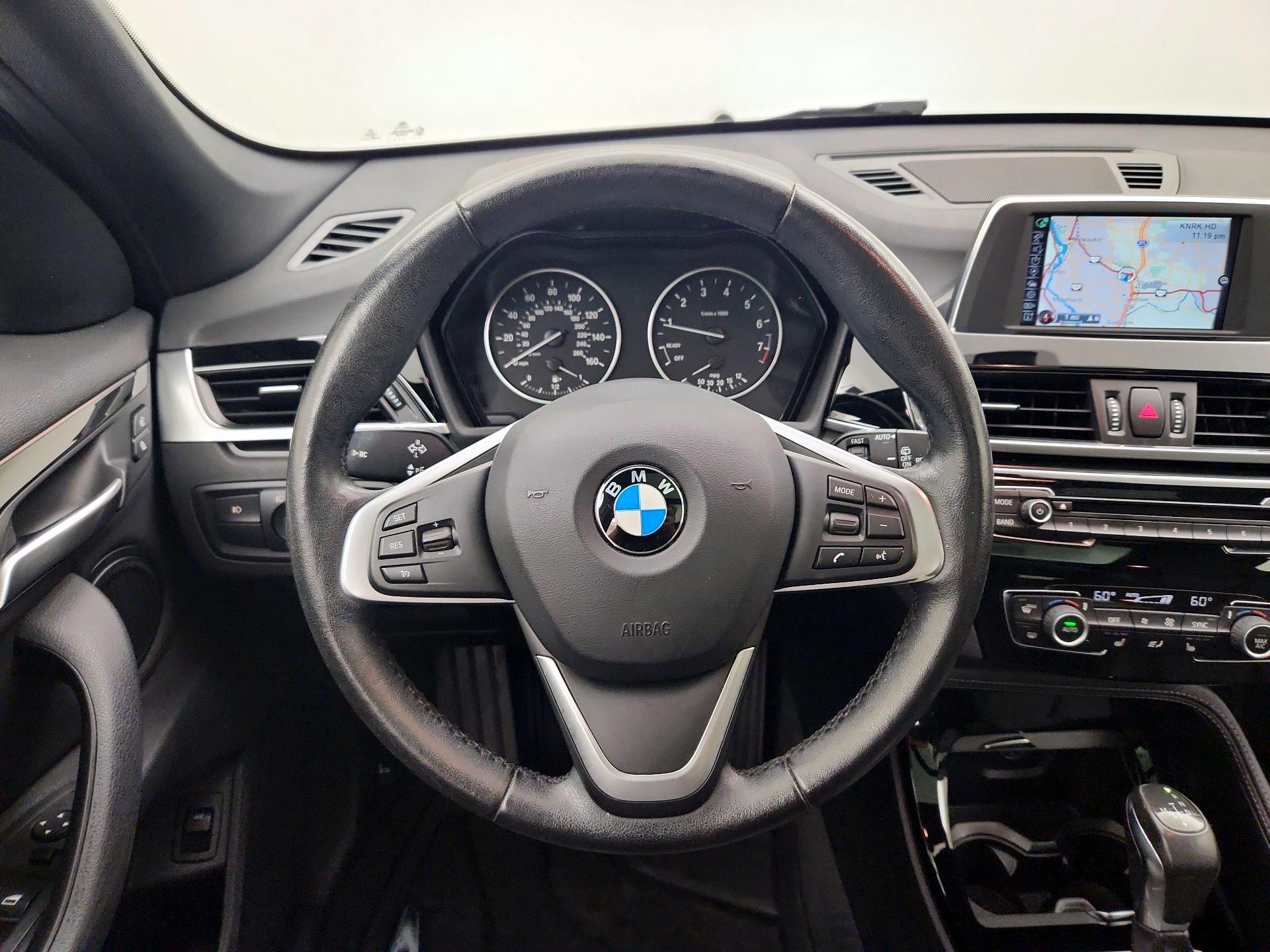 Thumbnail: 2016 BMW X1 - 10