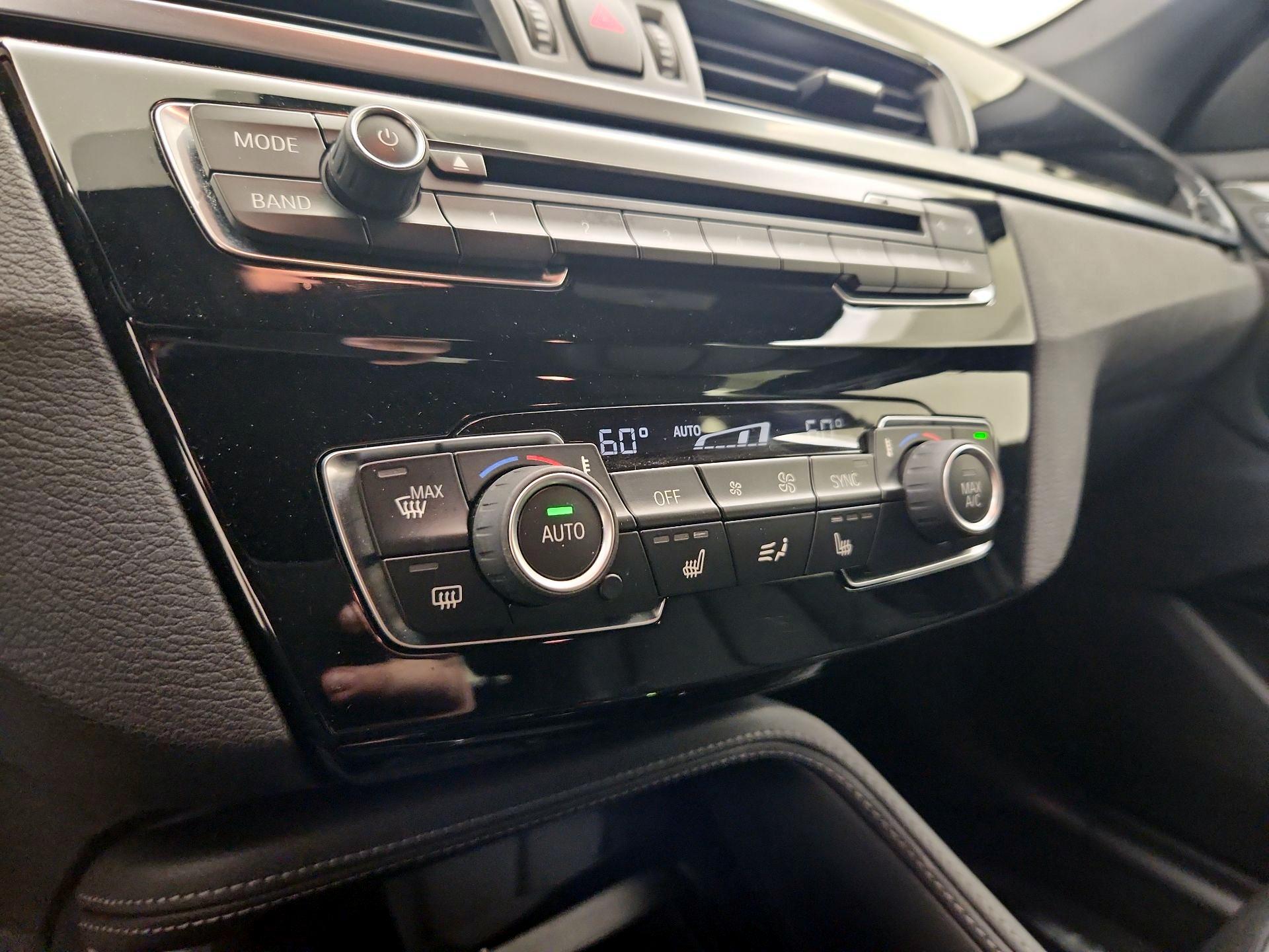 Thumbnail: 2016 BMW X1 - 17