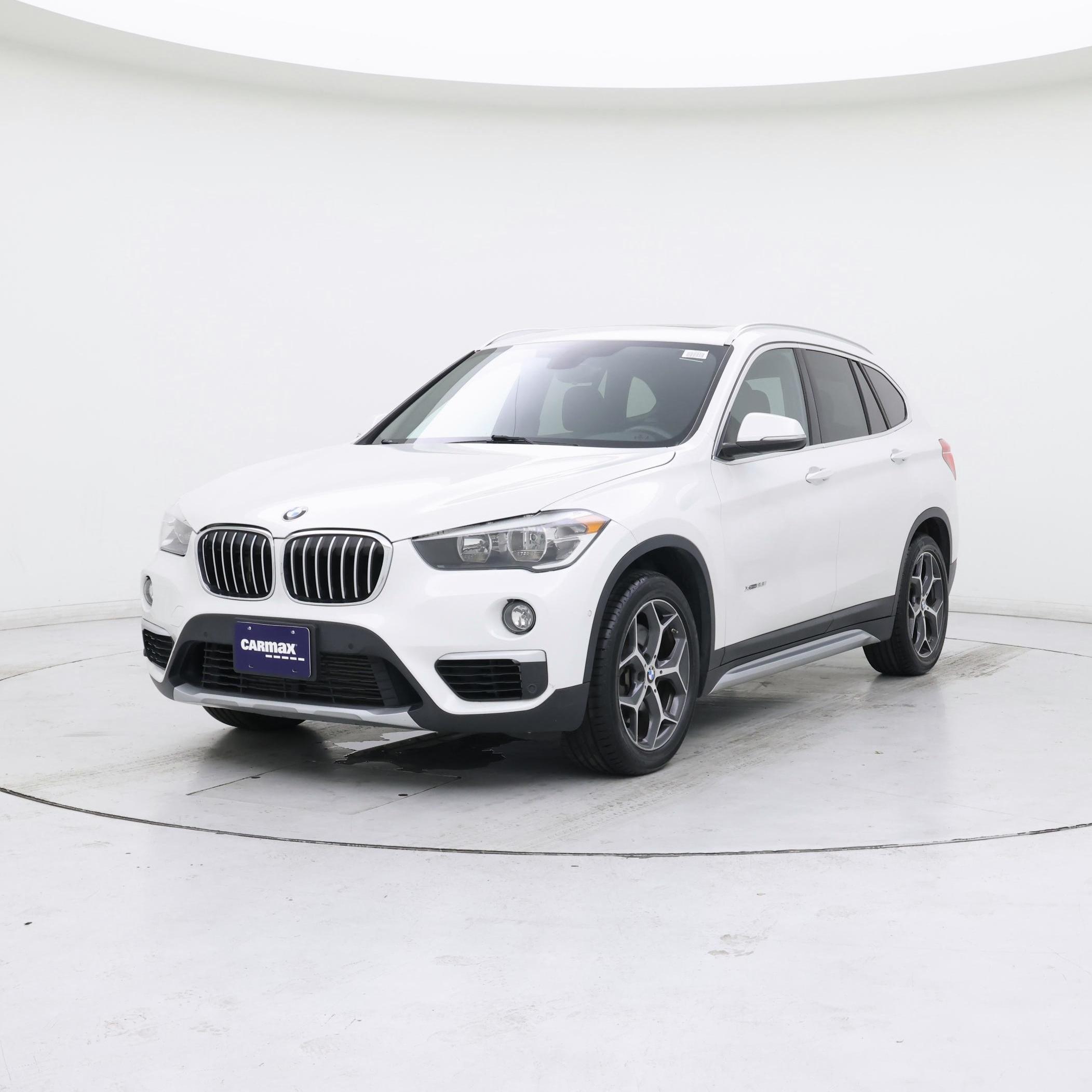 Thumbnail: 2016 BMW X1 - 4