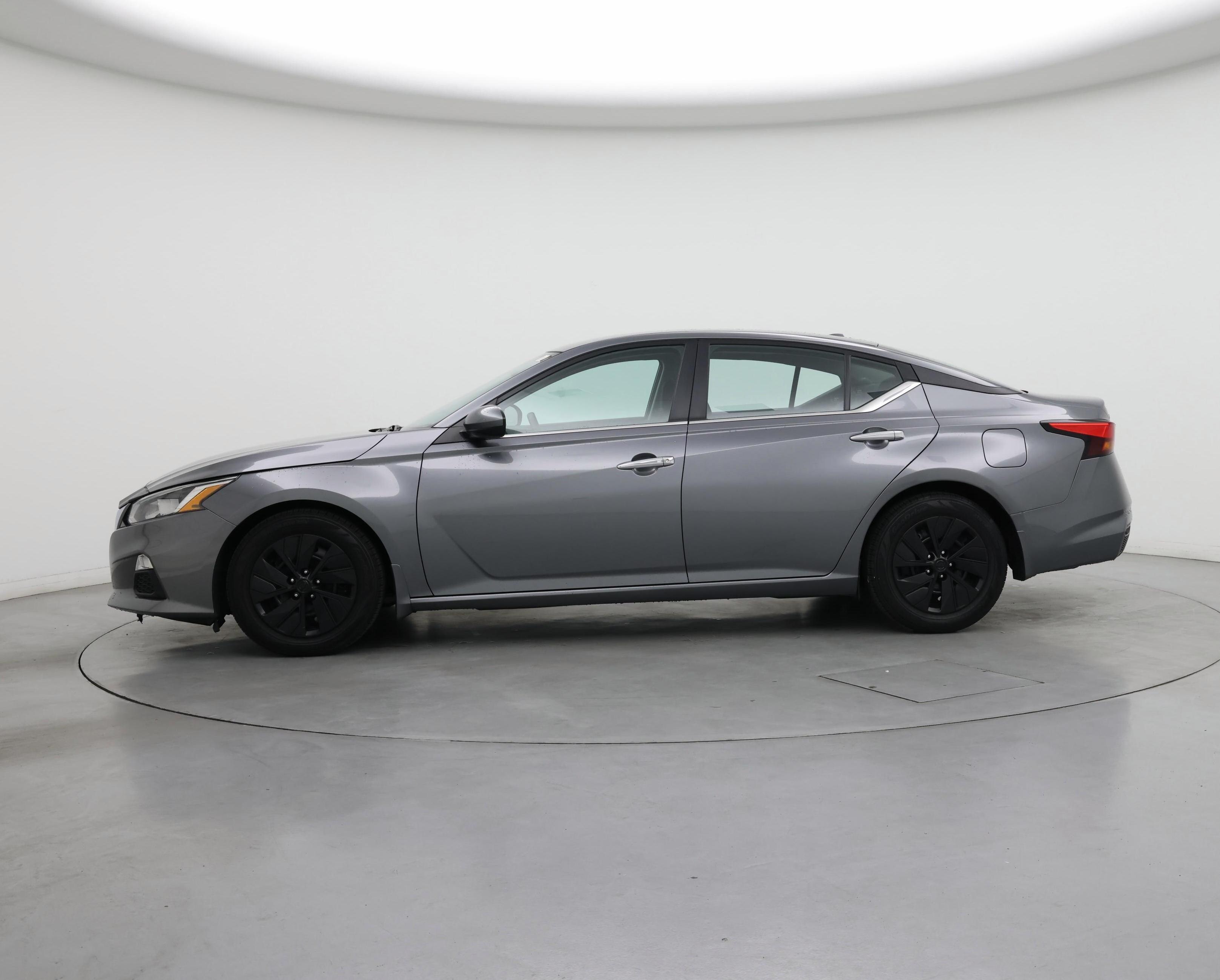 Thumbnail: 2020 Nissan Altima - 3