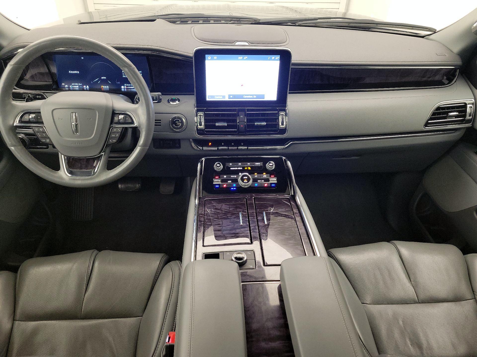 Thumbnail: 2021 Lincoln Navigator - 9