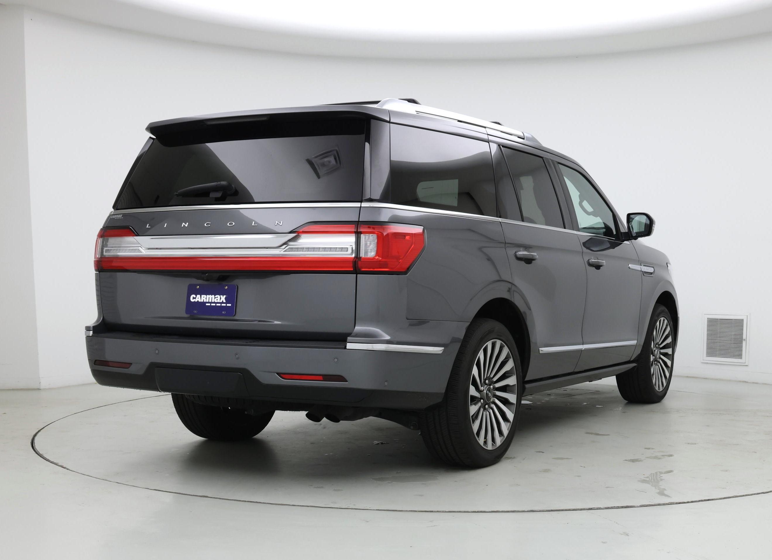 Thumbnail: 2021 Lincoln Navigator - 8
