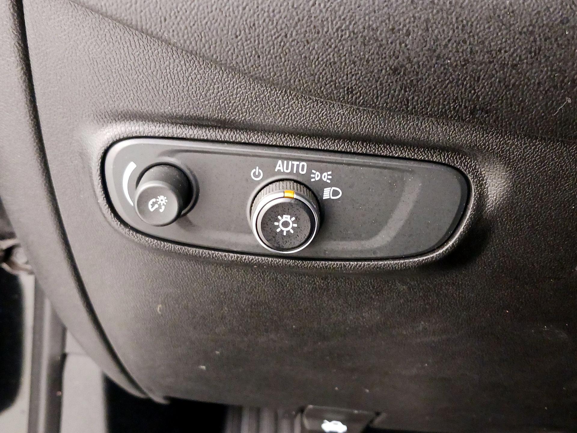 Thumbnail: 2020 Chevrolet Equinox - 13