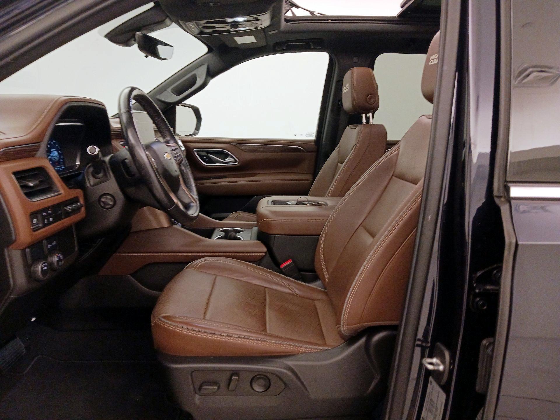 Thumbnail: 2022 Chevrolet Suburban - 11