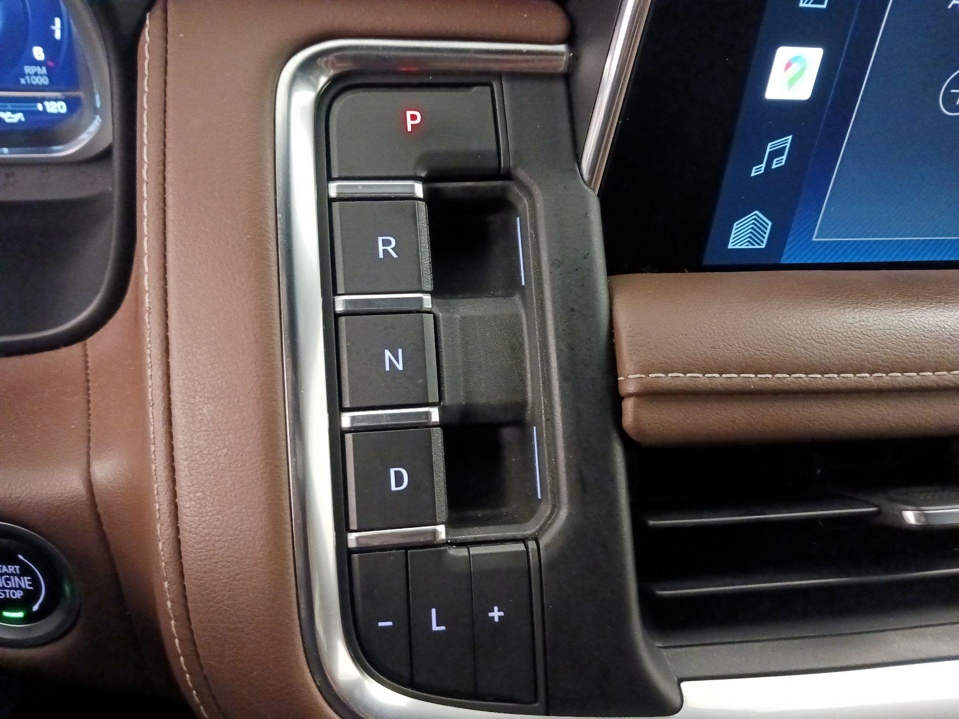 Thumbnail: 2022 Chevrolet Suburban - 18