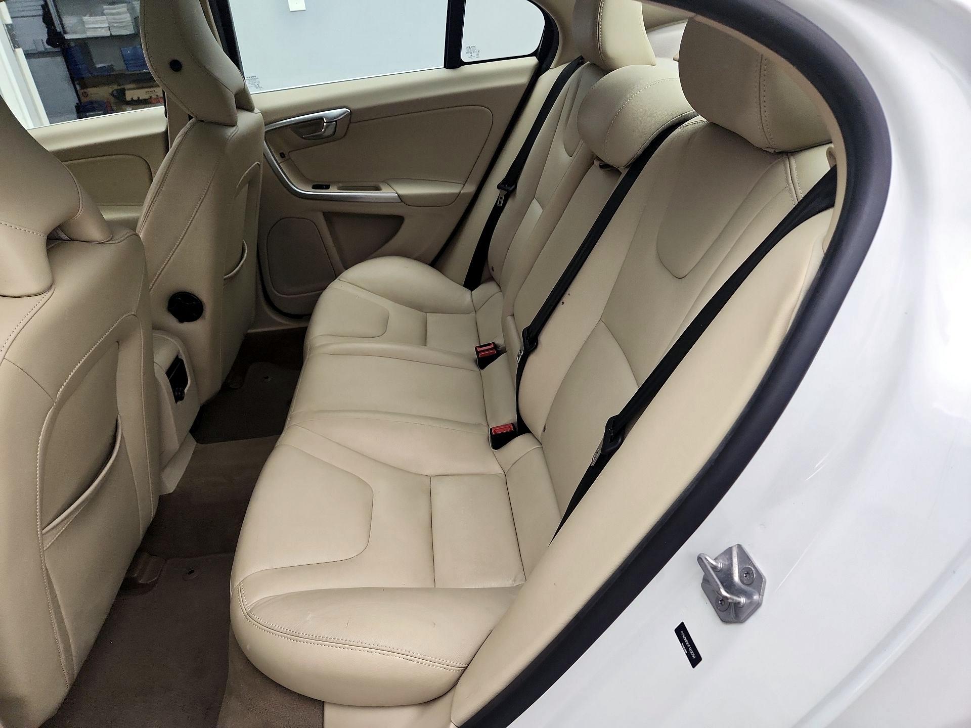 Thumbnail: 2015 Volvo S60 - 19