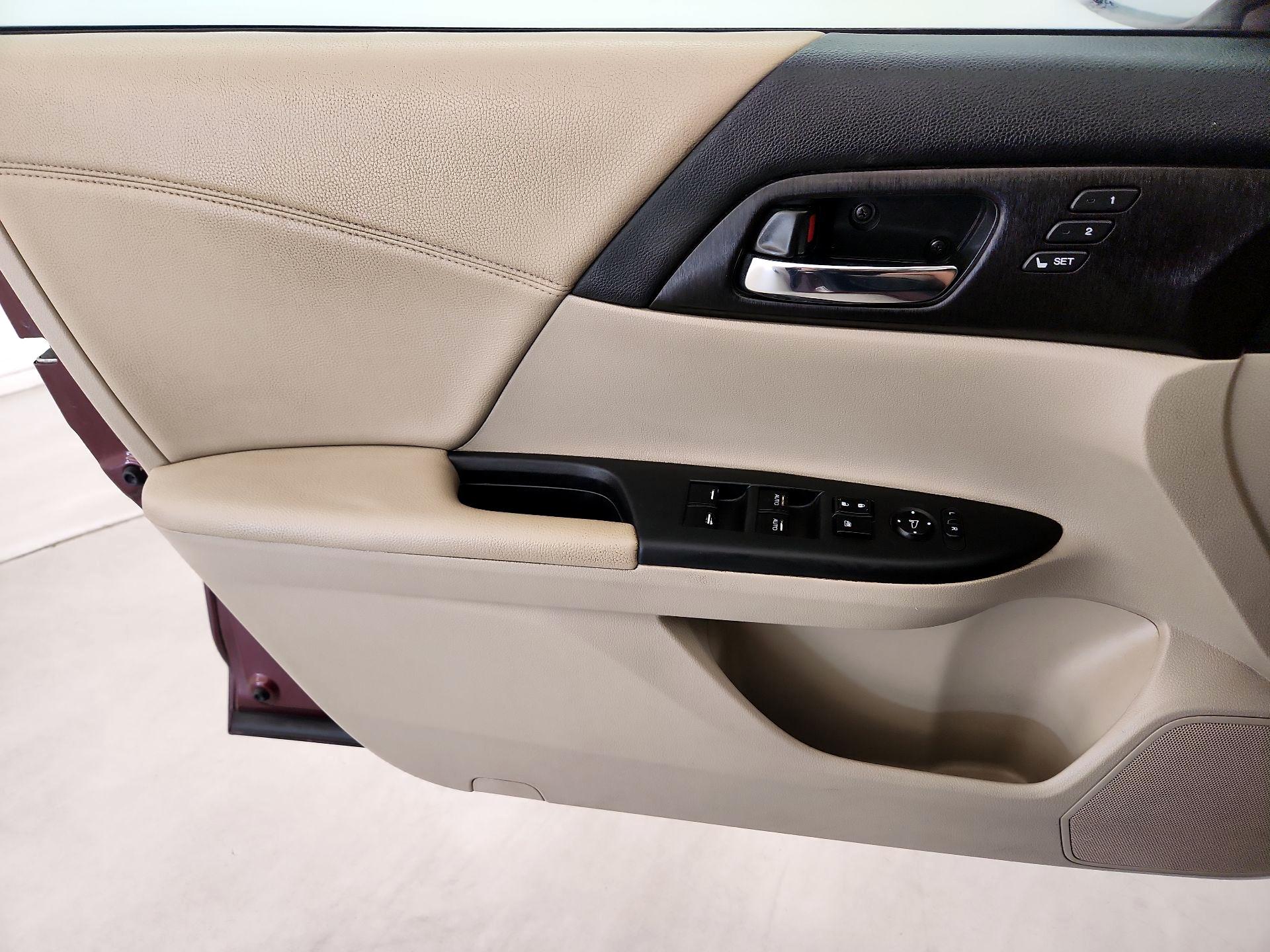Thumbnail: 2014 Honda Accord - 12