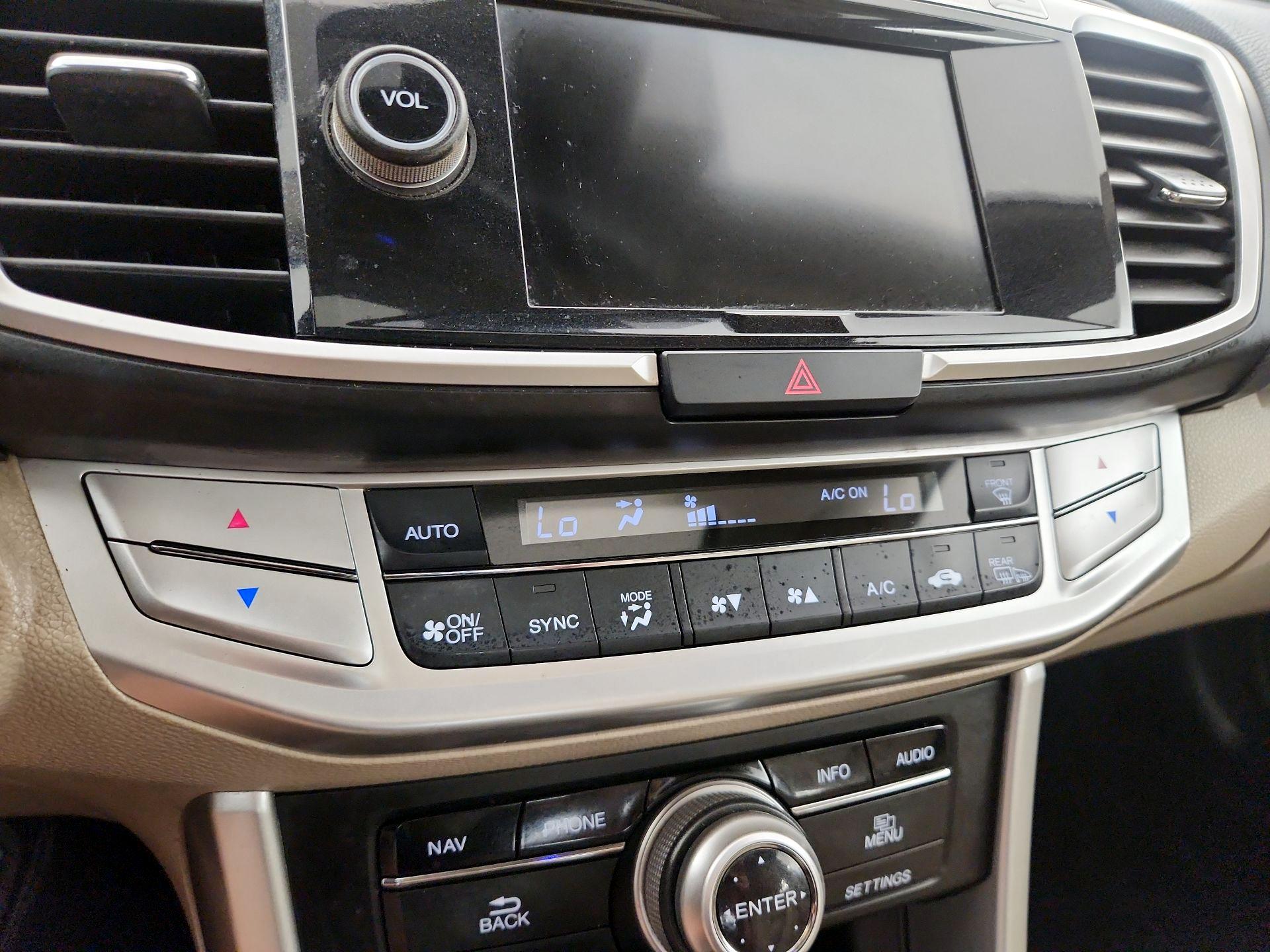 Thumbnail: 2014 Honda Accord - 16