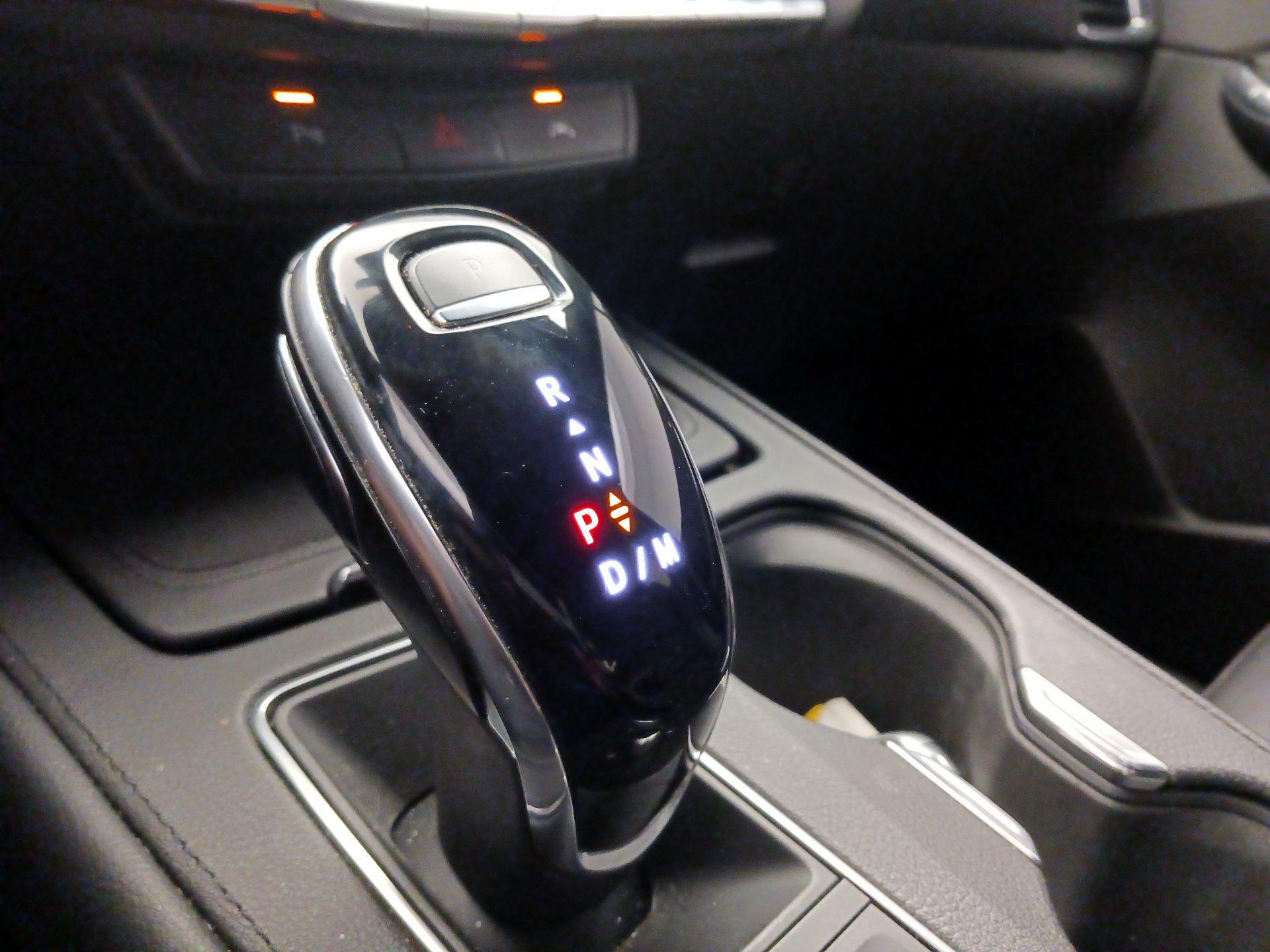 Thumbnail: 2020 Cadillac XT4 - 17