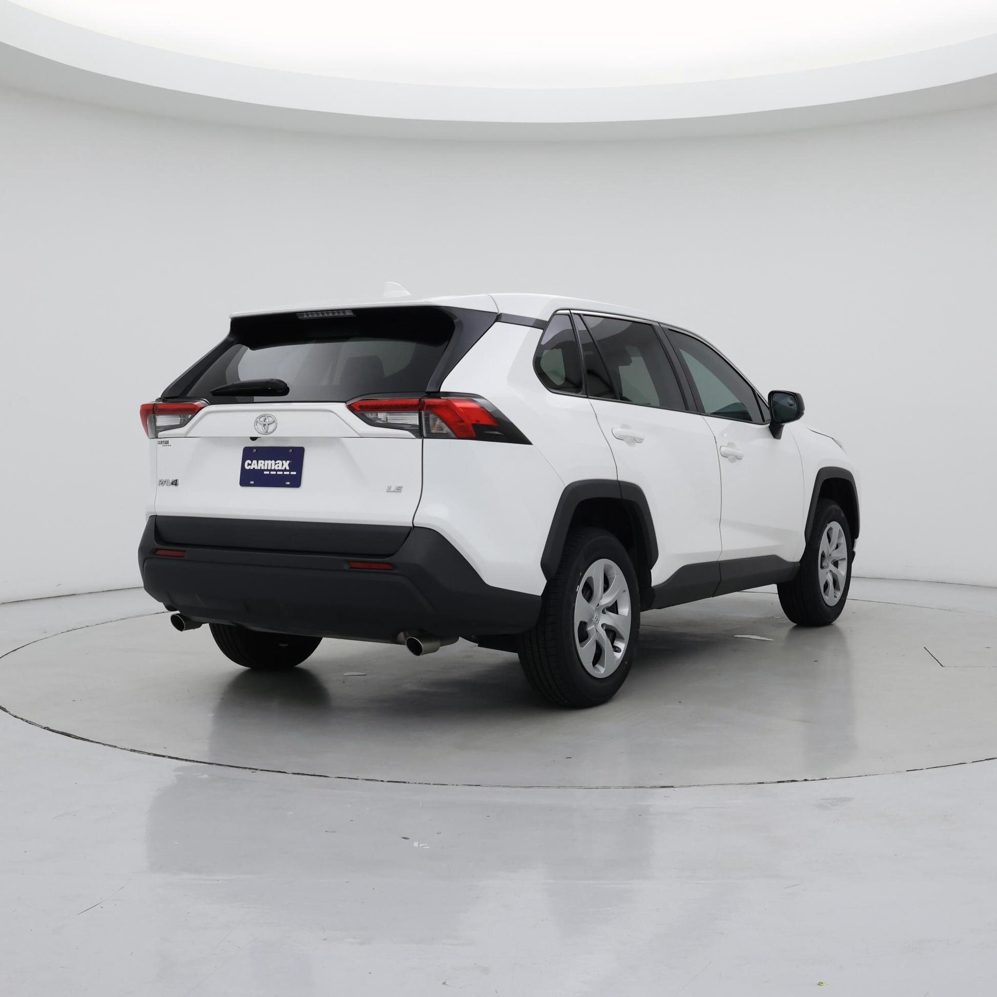 Thumbnail: 2022 Toyota RAV4 - 8