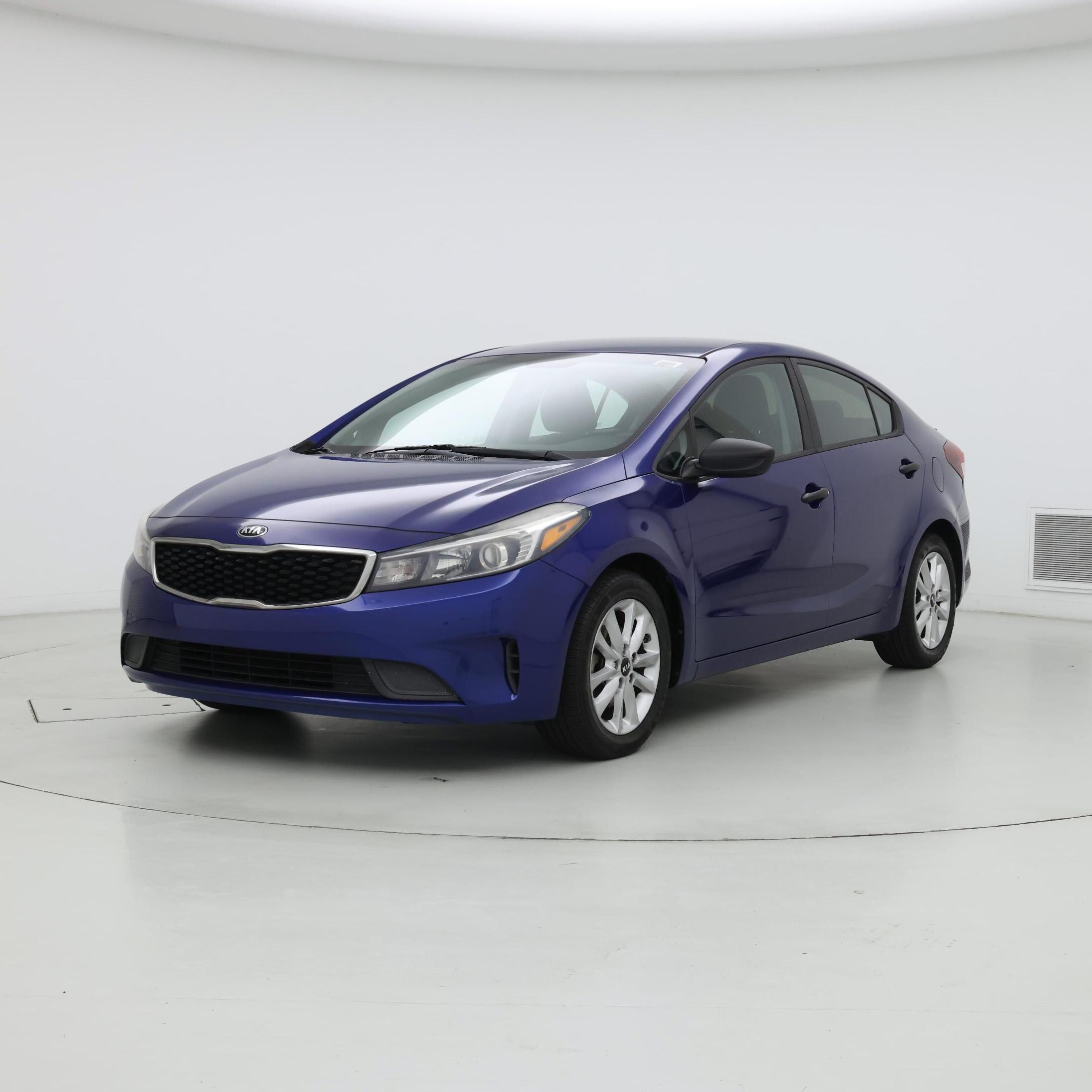Thumbnail: 2017 Kia Forte - 4
