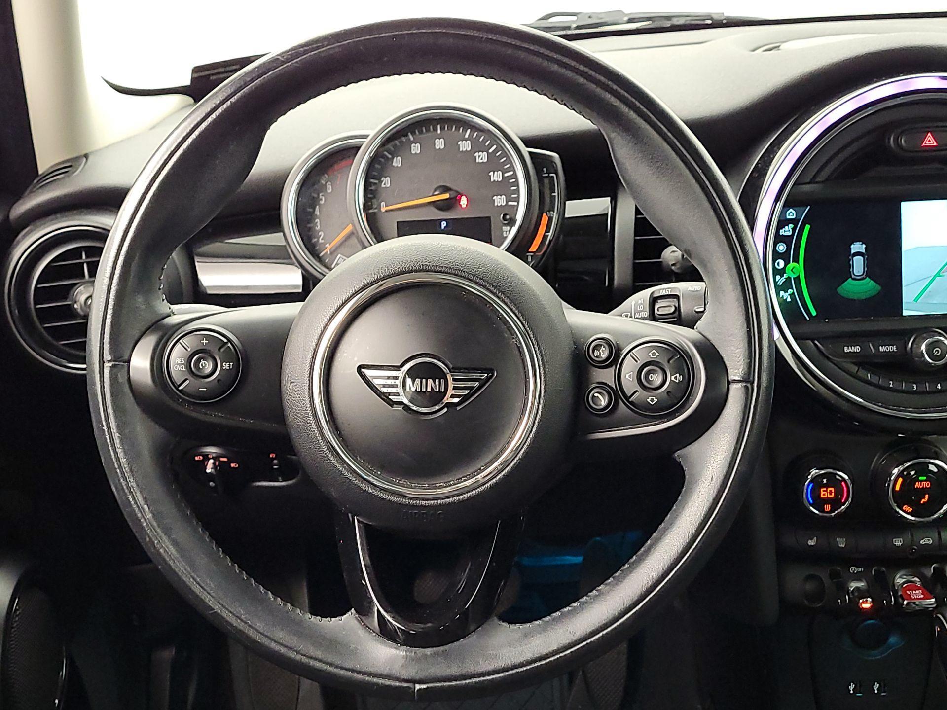 Thumbnail: 2019 MINI Cooper Hardtop - 10